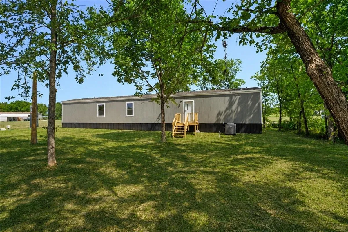 Manufactured Home For Sale in Navarro County , 206 SE CR 3048A, Corsicana, Texas 75109, 3 Bedroom, 2 Bathroom, Garage spaces, 1,064 Sqft, built in 2026, mls#21351443, Real Estate Agent in Corsicana, Homes For Sale in Navarro county, Homes For Sale in Corsicana, Realtor in Corsicana Texas, Real Estate Brokerage Independent Realty Texas, Luminita Cordes Realtor