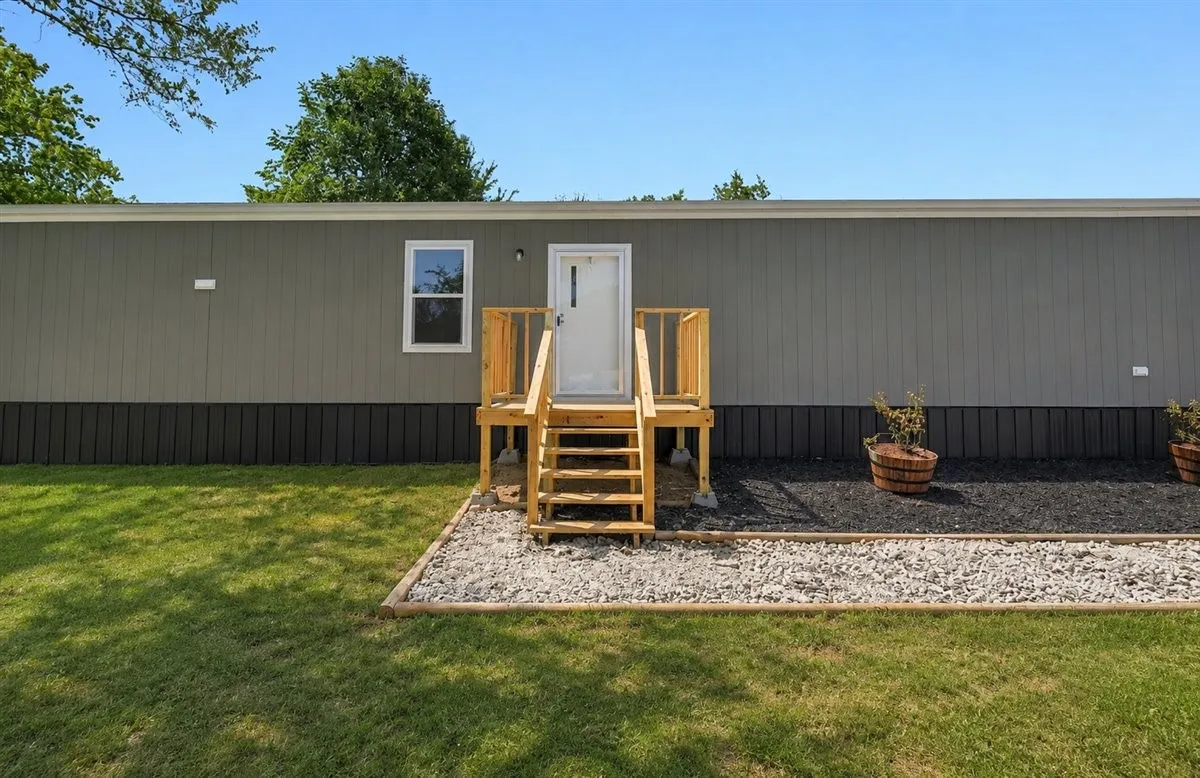 Manufactured Home For Sale in Navarro County , 206 SE CR 3048A, Corsicana, Texas 75109, 3 Bedroom, 2 Bathroom, Garage spaces, 1,064 Sqft, built in 2026, mls#21351443, Real Estate Agent in Corsicana, Homes For Sale in Navarro county, Homes For Sale in Corsicana, Realtor in Corsicana Texas, Real Estate Brokerage Independent Realty Texas, Luminita Cordes Realtor
