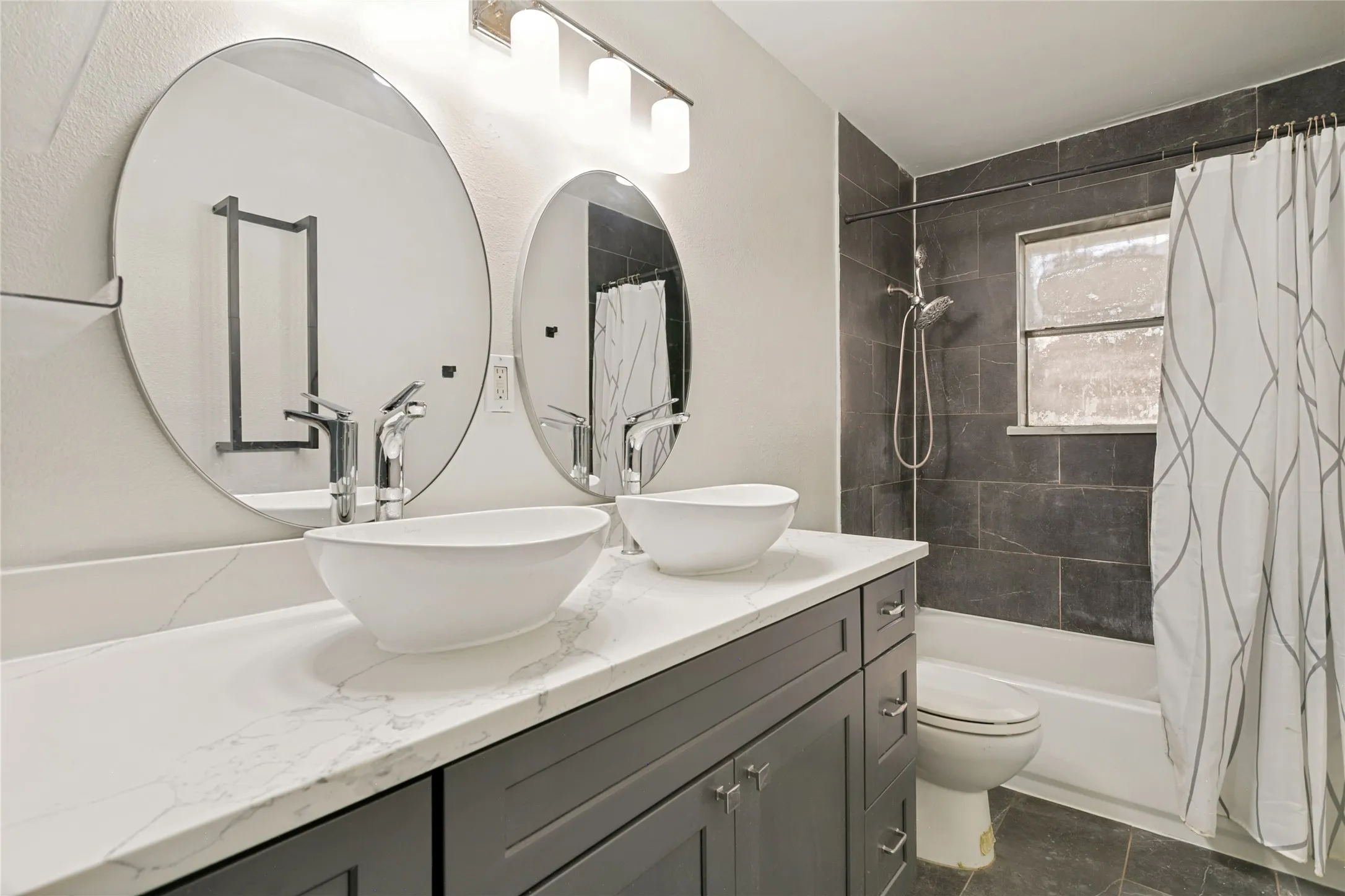 Single Family Residence For Sale in Tarrant County , 5416 Goodman Avenue, Fort Worth, Texas 76107, 3 Bedroom, 2 Bathroom, 1 Garage spaces, 1,580 Sqft, built in 1965, mls#21353175, Real Estate Agent in Fort Worth, Homes For Sale in Tarrant county, Homes For Sale in Fort Worth, Realtor in Fort Worth Texas, Real Estate Brokerage Independent Realty Texas, Luminita Cordes Realtor