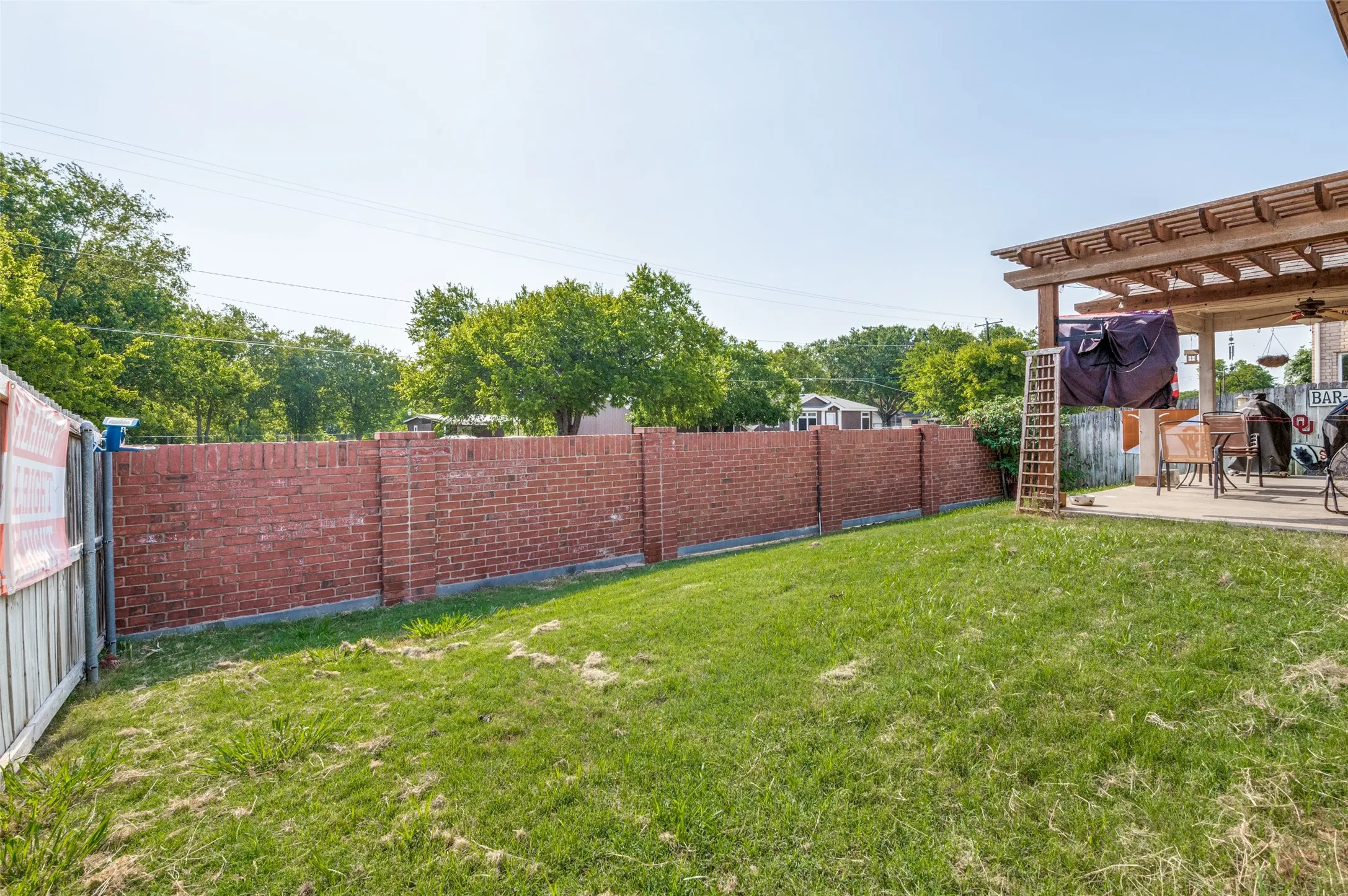Single Family Residence For Sale in Dallas County , 5440 Cameron Drive, Grand Prairie, Texas 75052, 4 Bedroom, 2 Bathroom, 2 Garage spaces, 1,922 Sqft, built in 2007, mls#21352874, Real Estate Agent in Grand Prairie, Homes For Sale in Dallas county, Homes For Sale in Grand Prairie, Realtor in Grand Prairie Texas, Real Estate Brokerage Independent Realty Texas, Luminita Cordes Realtor