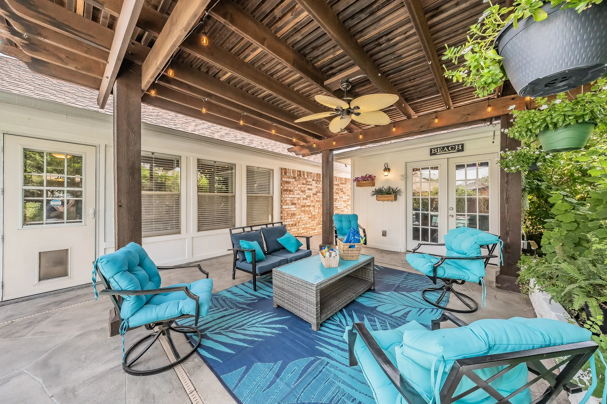 Single Family Residence For Sale in Tarrant County , 8429 Stephanie Drive, North Richland Hills, Texas 76182, 4 Bedroom, 3 Bathroom, 2 Garage spaces, 2,837 Sqft, built in 1988, mls#21349632, Real Estate Agent in North Richland Hills, Homes For Sale in Tarrant county, Homes For Sale in North Richland Hills, Realtor in North Richland Hills Texas, Real Estate Brokerage Independent Realty Texas, Luminita Cordes Realtor