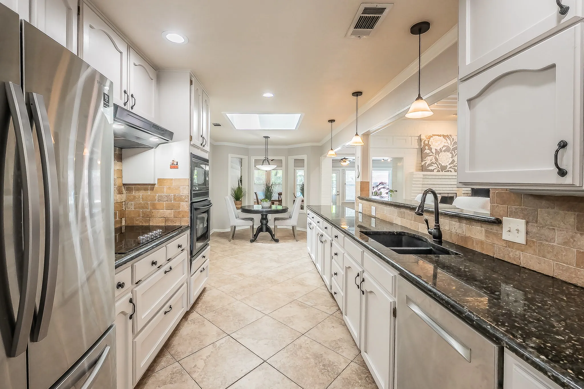 Single Family Residence For Sale in Tarrant County , 8429 Stephanie Drive, North Richland Hills, Texas 76182, 4 Bedroom, 3 Bathroom, 2 Garage spaces, 2,837 Sqft, built in 1988, mls#21349632, Real Estate Agent in North Richland Hills, Homes For Sale in Tarrant county, Homes For Sale in North Richland Hills, Realtor in North Richland Hills Texas, Real Estate Brokerage Independent Realty Texas, Luminita Cordes Realtor