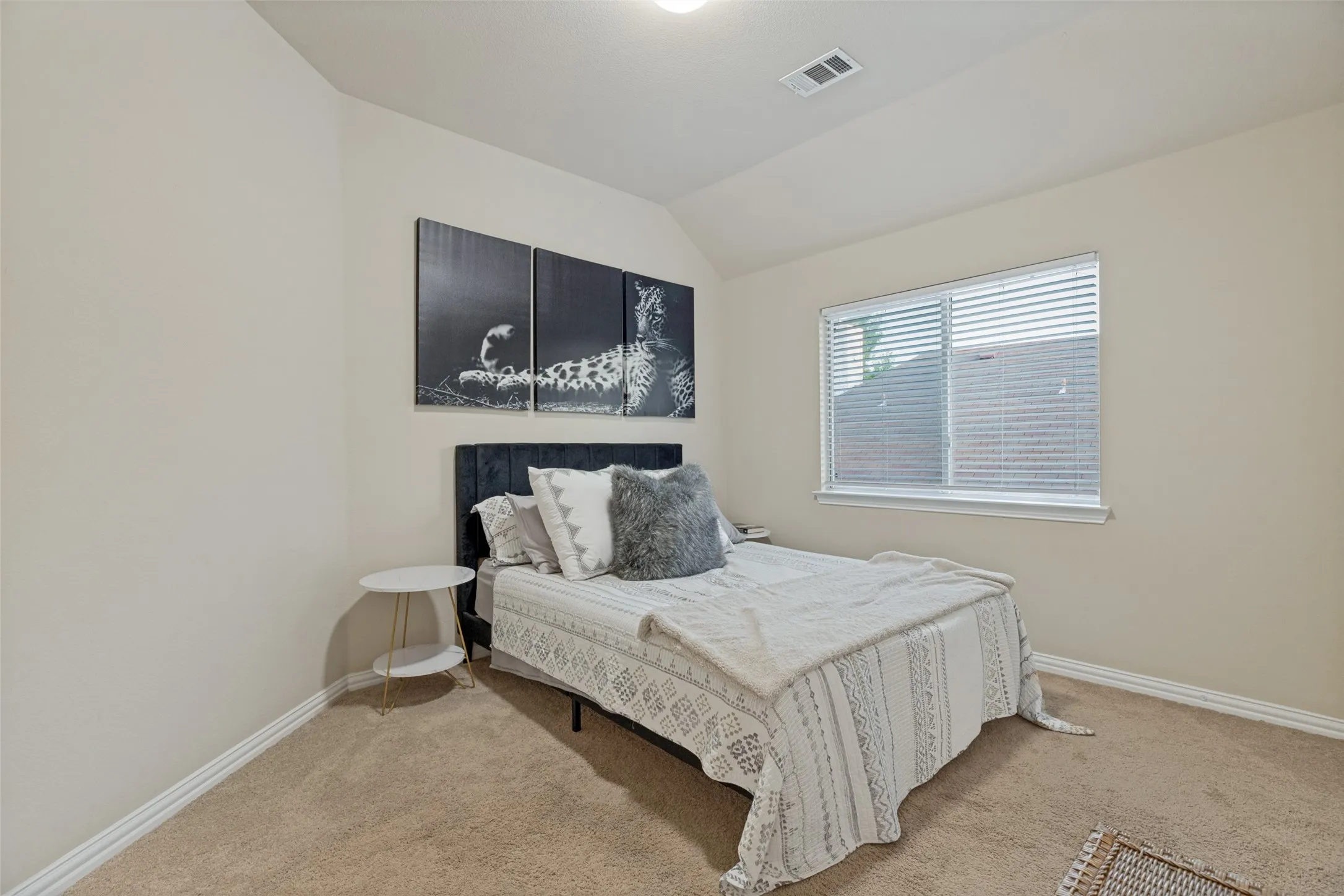Single Family Residence For Rent in Collin County , 3501 Meridian Drive, Mc Kinney, Texas 75070, 3 Bedroom, 3 Bathroom, 2 Garage spaces, 2,059 Sqft, built in 2006, mls#21352245, Real Estate Agent in Mc Kinney, Homes For Rent in Collin county, Homes For Rent in Mc Kinney, Realtor in Mc Kinney Texas, Real Estate Brokerage Independent Realty Texas, Luminita Cordes Realtor