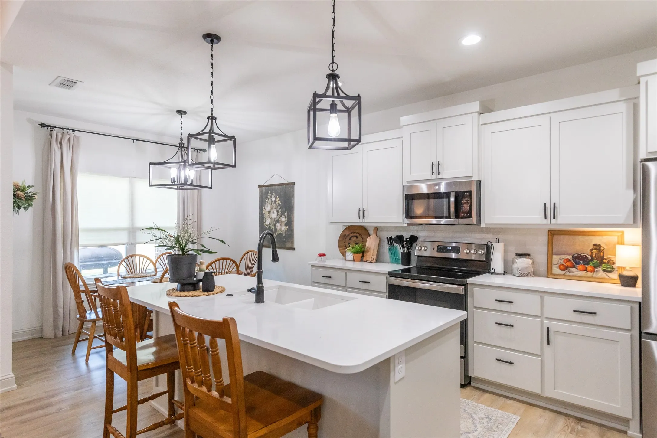 Single Family Residence For Sale in Callahan County , 202 Marlin Street, Clyde, Texas 79510, 4 Bedroom, 2 Bathroom, 2 Garage spaces, 1,870 Sqft, built in 2022, mls#21352815, Real Estate Agent in Clyde, Homes For Sale in Callahan county, Homes For Sale in Clyde, Realtor in Clyde Texas, Real Estate Brokerage Independent Realty Texas, Luminita Cordes Realtor
