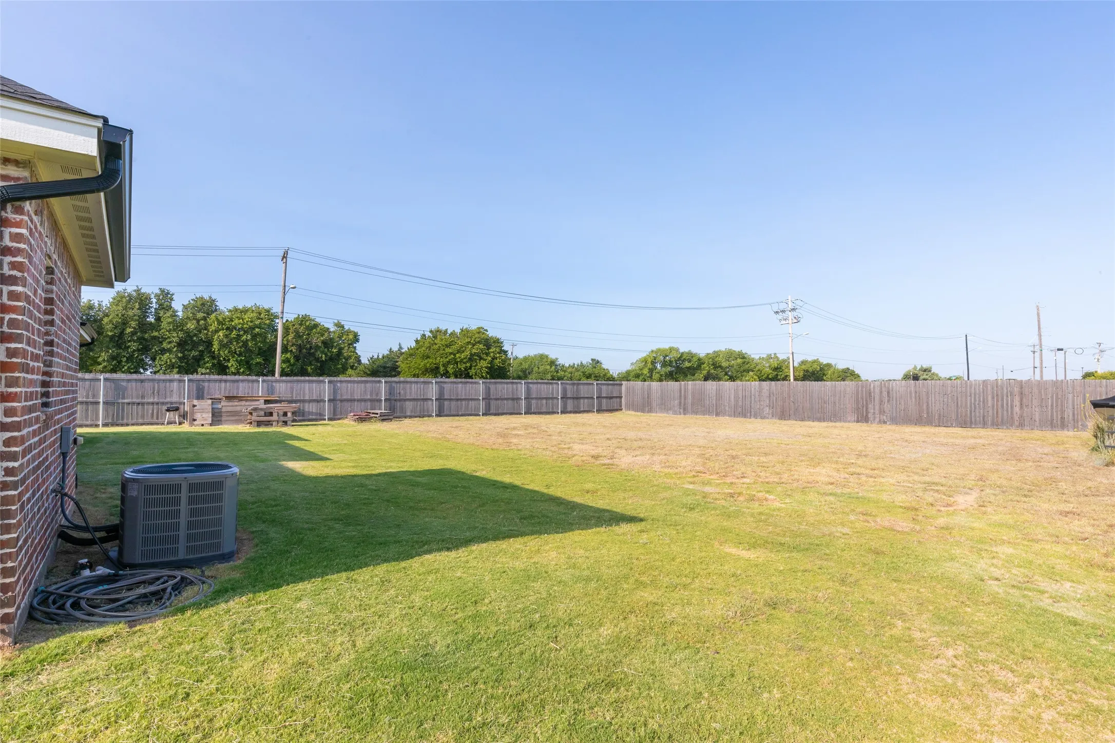 Single Family Residence For Sale in Callahan County , 202 Marlin Street, Clyde, Texas 79510, 4 Bedroom, 2 Bathroom, 2 Garage spaces, 1,870 Sqft, built in 2022, mls#21352815, Real Estate Agent in Clyde, Homes For Sale in Callahan county, Homes For Sale in Clyde, Realtor in Clyde Texas, Real Estate Brokerage Independent Realty Texas, Luminita Cordes Realtor