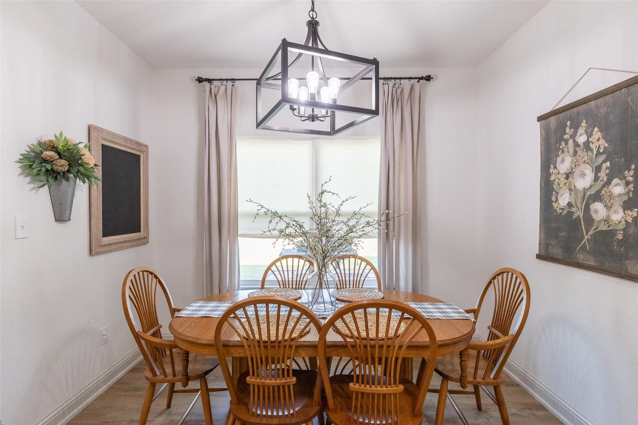 Single Family Residence For Sale in Callahan County , 202 Marlin Street, Clyde, Texas 79510, 4 Bedroom, 2 Bathroom, 2 Garage spaces, 1,870 Sqft, built in 2022, mls#21352815, Real Estate Agent in Clyde, Homes For Sale in Callahan county, Homes For Sale in Clyde, Realtor in Clyde Texas, Real Estate Brokerage Independent Realty Texas, Luminita Cordes Realtor