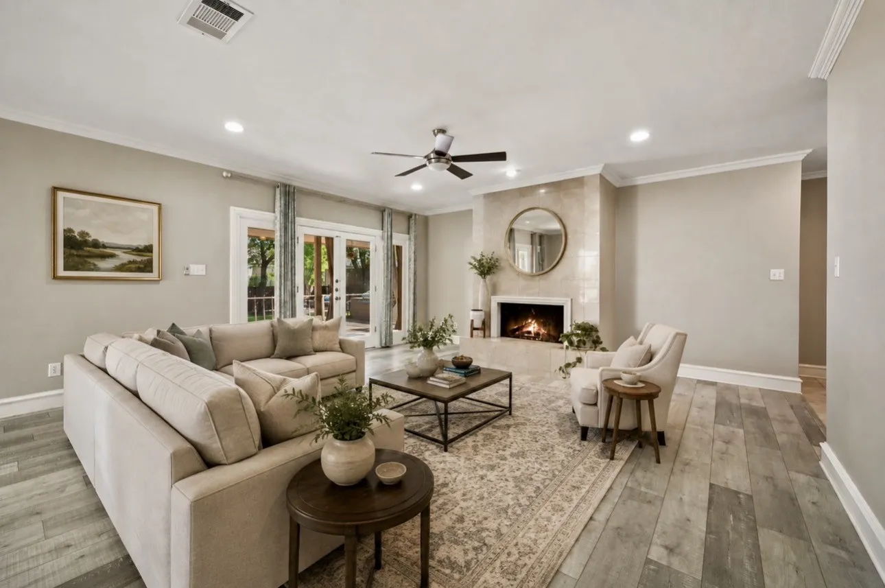 Single Family Residence For Sale in Dallas County , 2311 Creekside Circle N, Irving, Texas 75063, 4 Bedroom, 4 Bathroom, 2 Garage spaces, 3,355 Sqft, built in 1990, mls#21348469, Real Estate Agent in Irving, Homes For Sale in Dallas county, Homes For Sale in Irving, Realtor in Irving Texas, Real Estate Brokerage Independent Realty Texas, Luminita Cordes Realtor