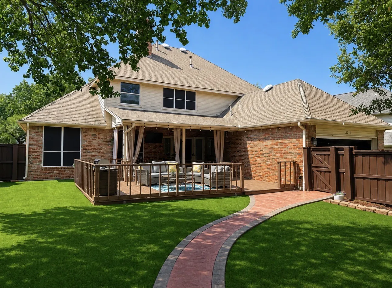 Single Family Residence For Sale in Dallas County , 2311 Creekside Circle N, Irving, Texas 75063, 4 Bedroom, 4 Bathroom, 2 Garage spaces, 3,355 Sqft, built in 1990, mls#21348469, Real Estate Agent in Irving, Homes For Sale in Dallas county, Homes For Sale in Irving, Realtor in Irving Texas, Real Estate Brokerage Independent Realty Texas, Luminita Cordes Realtor