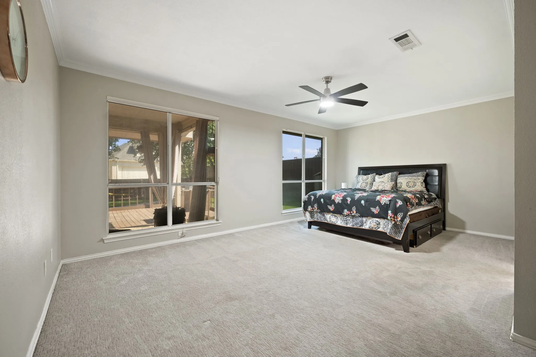 Single Family Residence For Sale in Dallas County , 2311 Creekside Circle N, Irving, Texas 75063, 4 Bedroom, 4 Bathroom, 2 Garage spaces, 3,355 Sqft, built in 1990, mls#21348469, Real Estate Agent in Irving, Homes For Sale in Dallas county, Homes For Sale in Irving, Realtor in Irving Texas, Real Estate Brokerage Independent Realty Texas, Luminita Cordes Realtor
