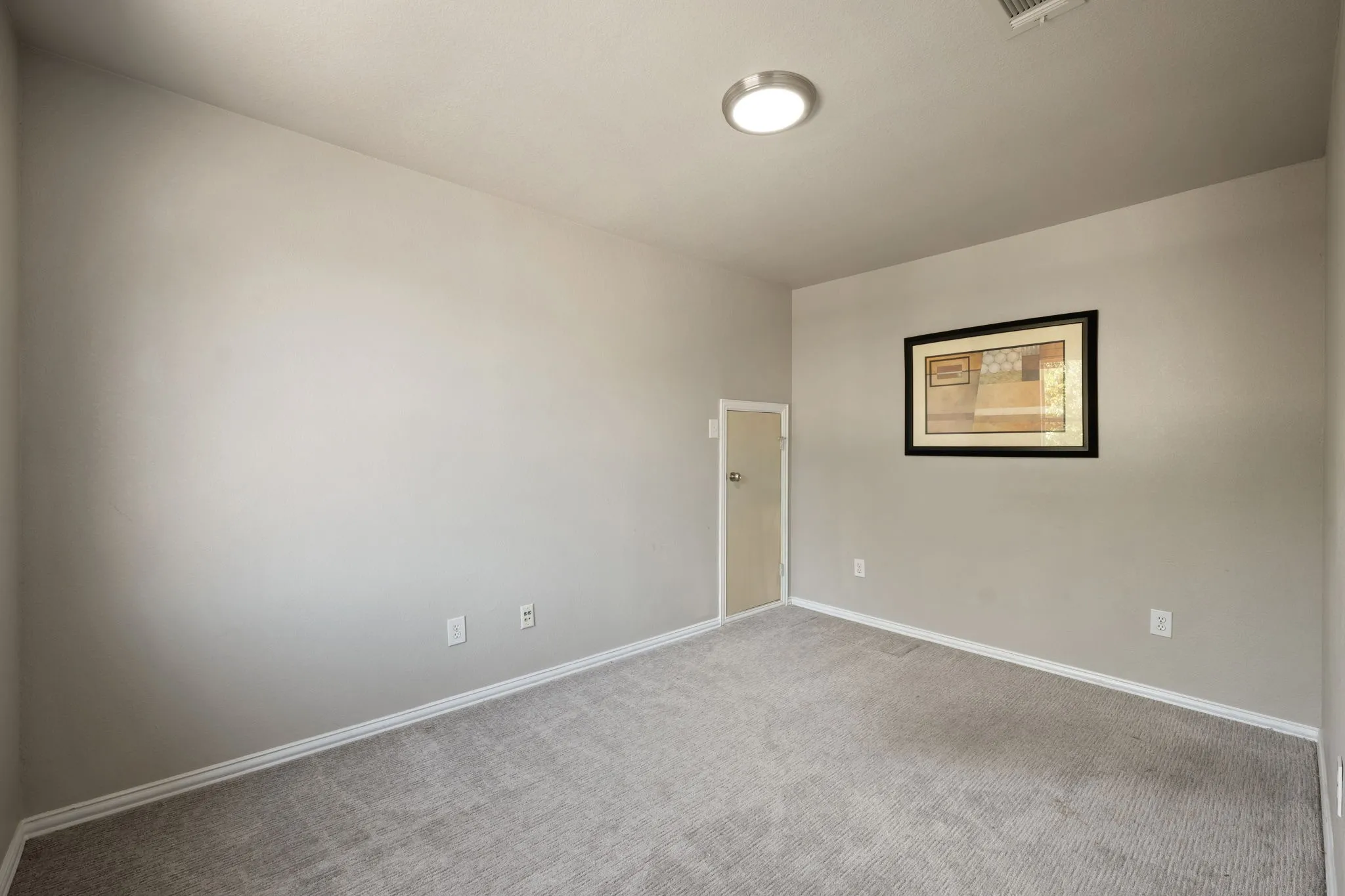 Single Family Residence For Sale in Dallas County , 2311 Creekside Circle N, Irving, Texas 75063, 4 Bedroom, 4 Bathroom, 2 Garage spaces, 3,355 Sqft, built in 1990, mls#21348469, Real Estate Agent in Irving, Homes For Sale in Dallas county, Homes For Sale in Irving, Realtor in Irving Texas, Real Estate Brokerage Independent Realty Texas, Luminita Cordes Realtor