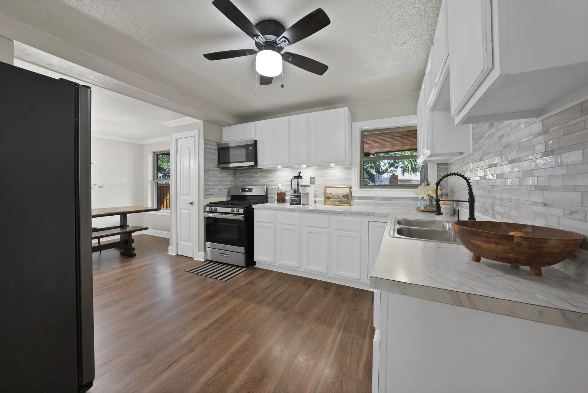 Single Family Residence For Sale in Dallas County , 1102 Ash Street, Irving, Texas 75060, 4 Bedroom, 2 Bathroom, Garage spaces, 1,430 Sqft, built in 1950, mls#21352538, Real Estate Agent in Irving, Homes For Sale in Dallas county, Homes For Sale in Irving, Realtor in Irving Texas, Real Estate Brokerage Independent Realty Texas, Luminita Cordes Realtor