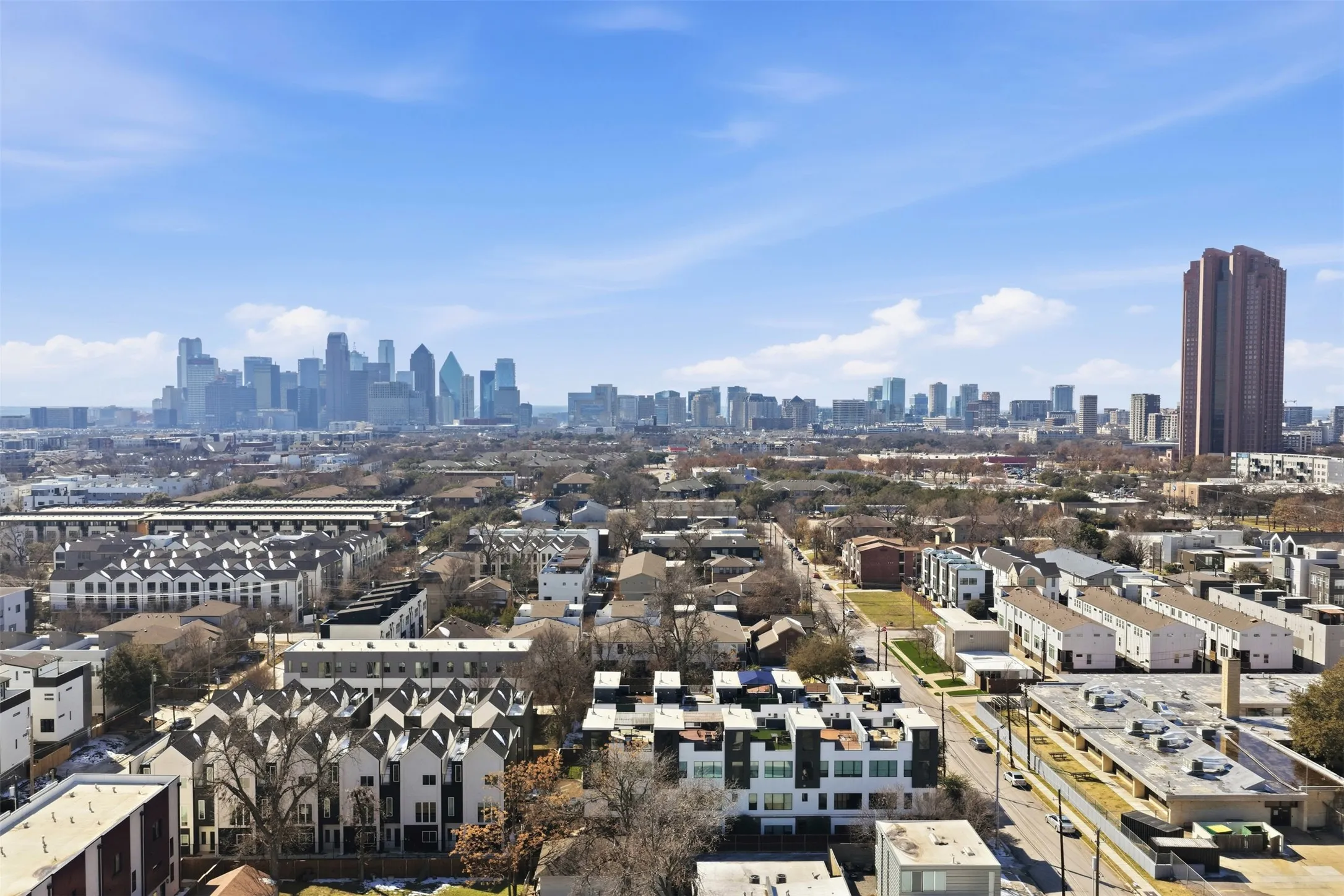 Townhouse For Rent in Dallas County , 2214 Annex Avenue 103, Dallas, Texas 75204, 2 Bedroom, 3 Bathroom, 2 Garage spaces, 1,573 Sqft, built in 2024, mls#21353199, Real Estate Agent in Dallas, Homes For Rent in Dallas county, Homes For Rent in Dallas, Realtor in Dallas Texas, Real Estate Brokerage Independent Realty Texas, Luminita Cordes Realtor