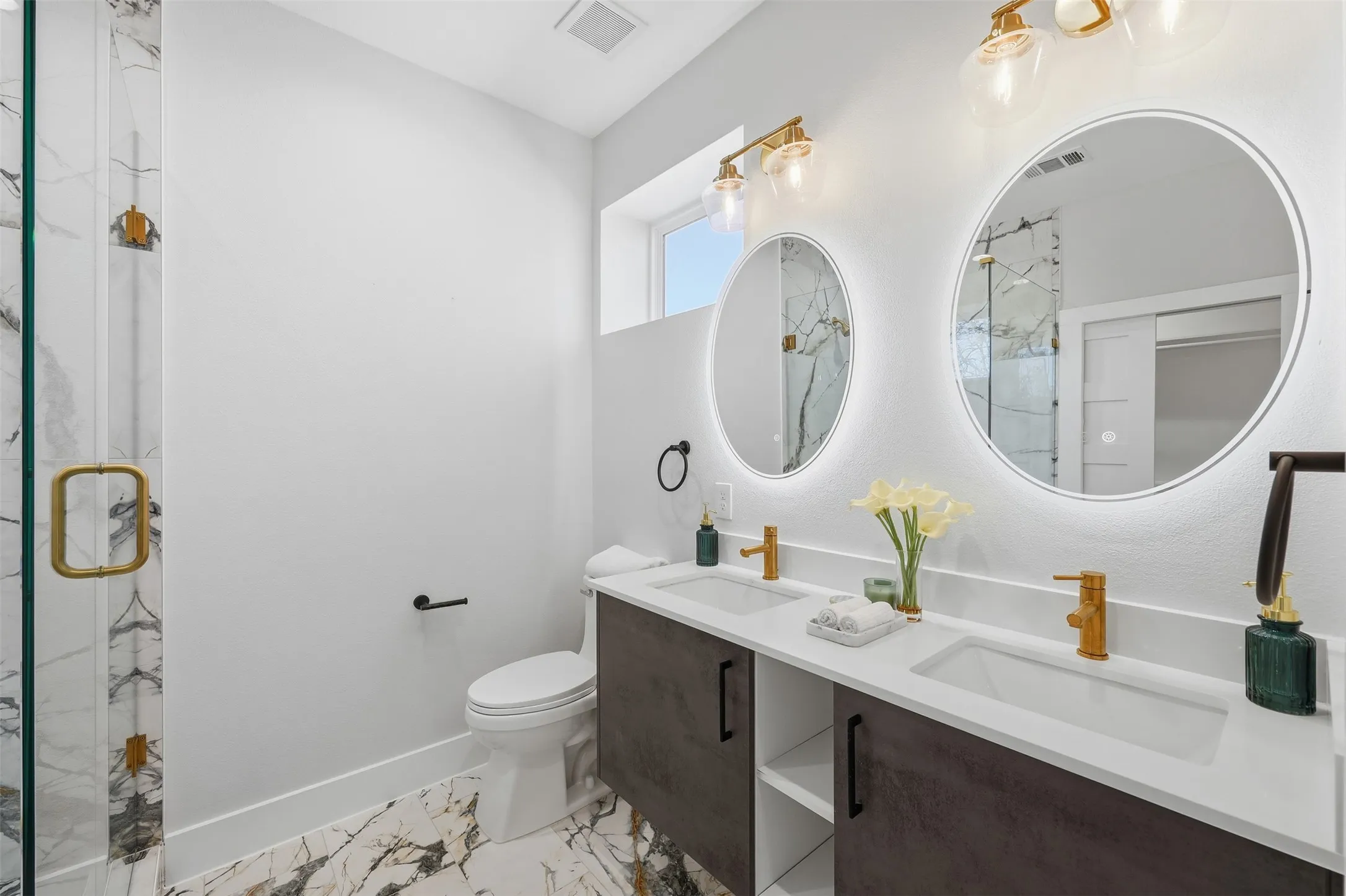 Townhouse For Rent in Dallas County , 2214 Annex Avenue 103, Dallas, Texas 75204, 2 Bedroom, 3 Bathroom, 2 Garage spaces, 1,573 Sqft, built in 2024, mls#21353199, Real Estate Agent in Dallas, Homes For Rent in Dallas county, Homes For Rent in Dallas, Realtor in Dallas Texas, Real Estate Brokerage Independent Realty Texas, Luminita Cordes Realtor