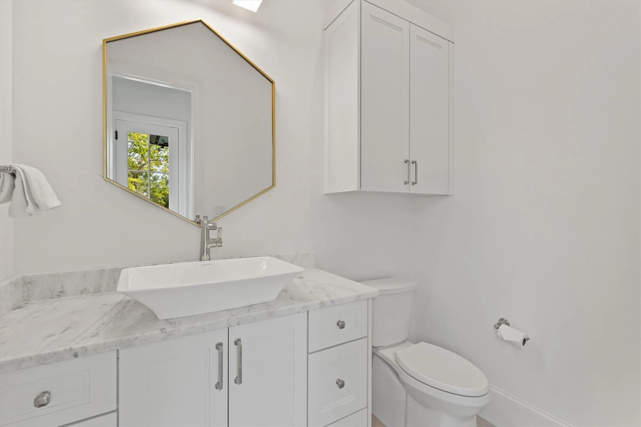 Single Family Residence For Sale in Tarrant County , 1029 Shady Oaks Drive, Southlake, Texas 76092, 5 Bedroom, 7 Bathroom, 4 Garage spaces, 6,432 Sqft, built in 2023, mls#21341749, Real Estate Agent in Southlake, Homes For Sale in Tarrant county, Homes For Sale in Southlake, Realtor in Southlake Texas, Real Estate Brokerage Independent Realty Texas, Luminita Cordes Realtor