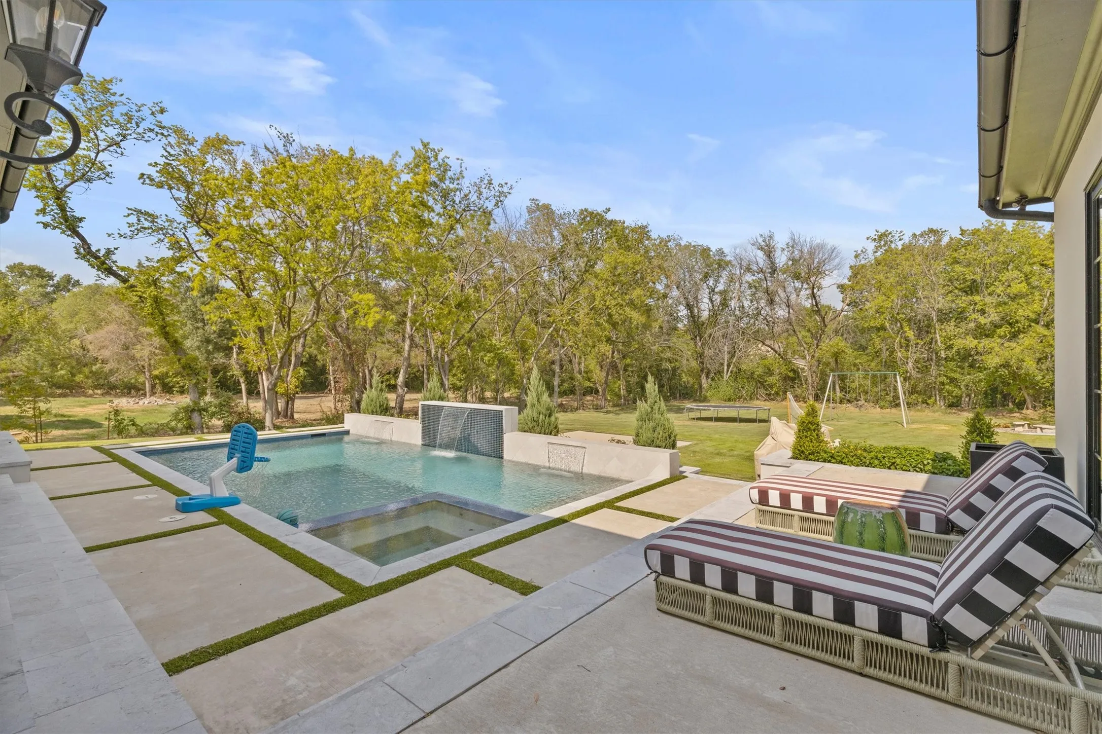 Single Family Residence For Sale in Tarrant County , 1029 Shady Oaks Drive, Southlake, Texas 76092, 5 Bedroom, 7 Bathroom, 4 Garage spaces, 6,432 Sqft, built in 2023, mls#21341749, Real Estate Agent in Southlake, Homes For Sale in Tarrant county, Homes For Sale in Southlake, Realtor in Southlake Texas, Real Estate Brokerage Independent Realty Texas, Luminita Cordes Realtor
