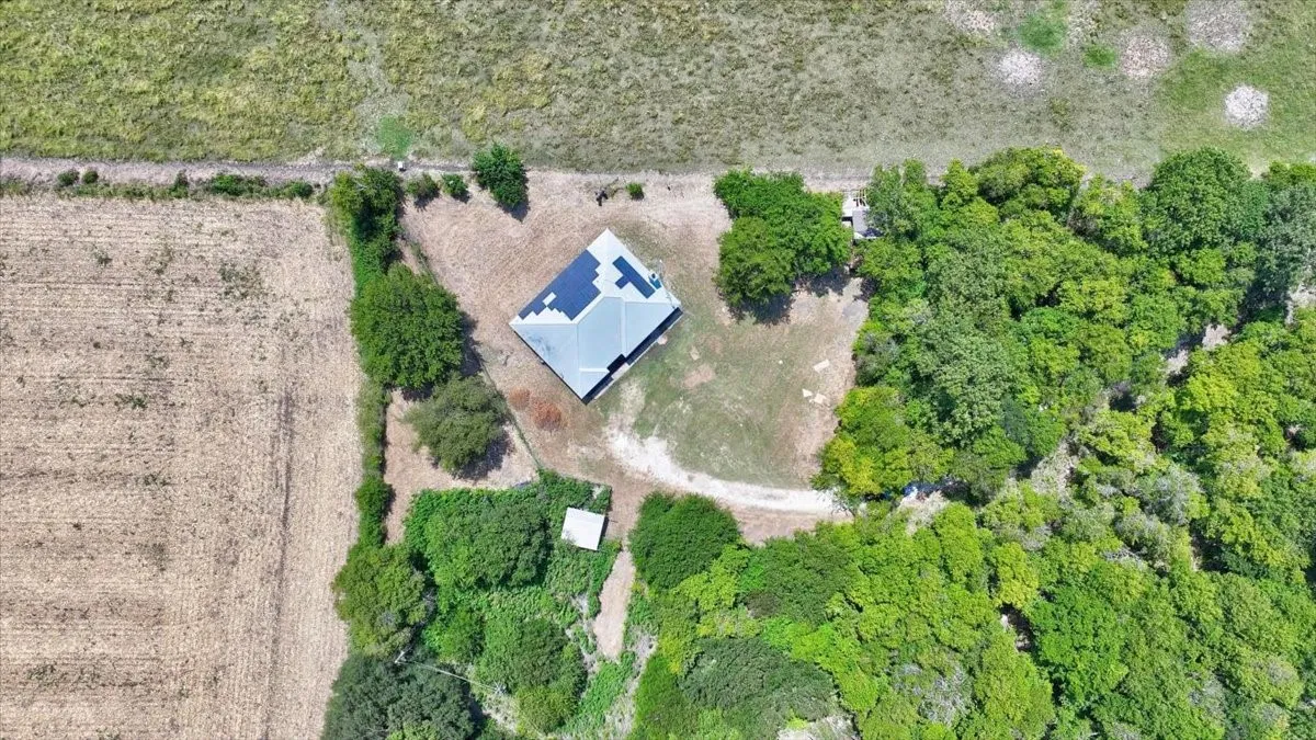 Single Family Residence For Sale in Hill County , 187 Private Road 416, Itasca, Texas 76055, 4 Bedroom, 2 Bathroom, Garage spaces, 1,862 Sqft, built in 2000, mls#21350681, Real Estate Agent in Itasca, Homes For Sale in Hill county, Homes For Sale in Itasca, Realtor in Itasca Texas, Real Estate Brokerage Independent Realty Texas, Luminita Cordes Realtor