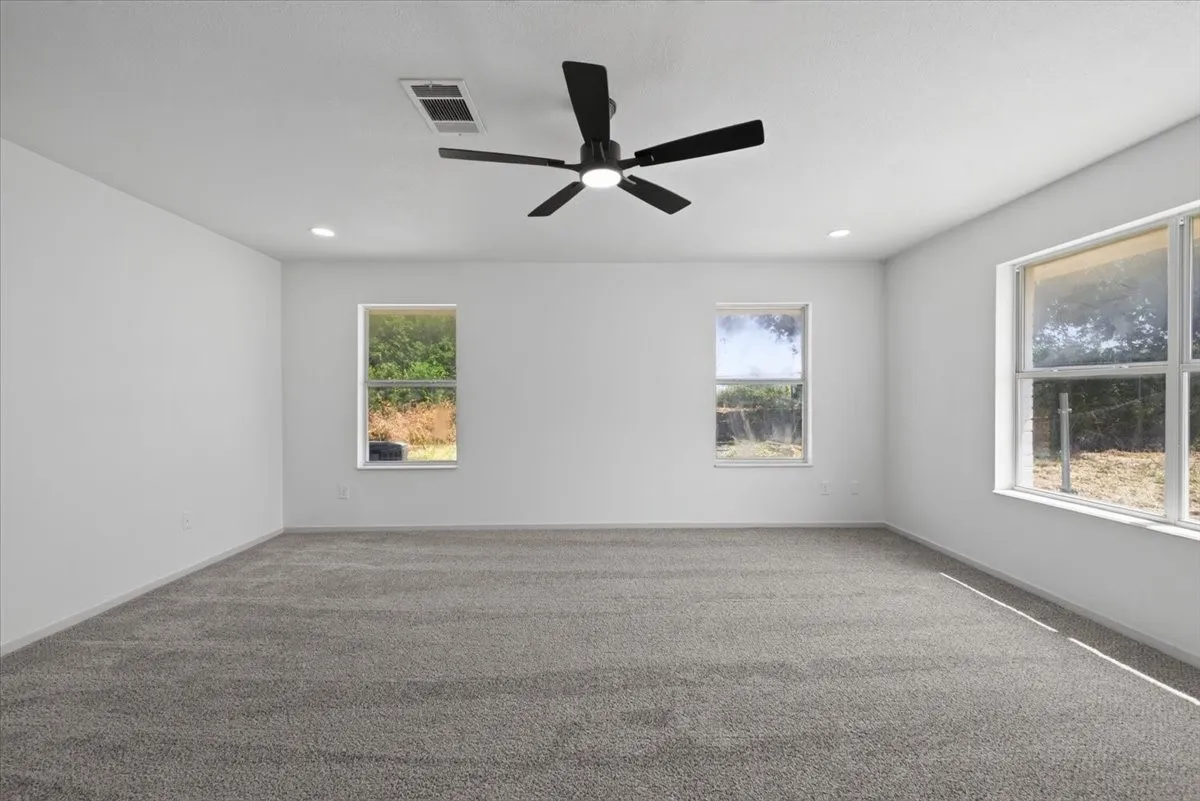 Single Family Residence For Sale in Hill County , 187 Private Road 416, Itasca, Texas 76055, 4 Bedroom, 2 Bathroom, Garage spaces, 1,862 Sqft, built in 2000, mls#21350681, Real Estate Agent in Itasca, Homes For Sale in Hill county, Homes For Sale in Itasca, Realtor in Itasca Texas, Real Estate Brokerage Independent Realty Texas, Luminita Cordes Realtor