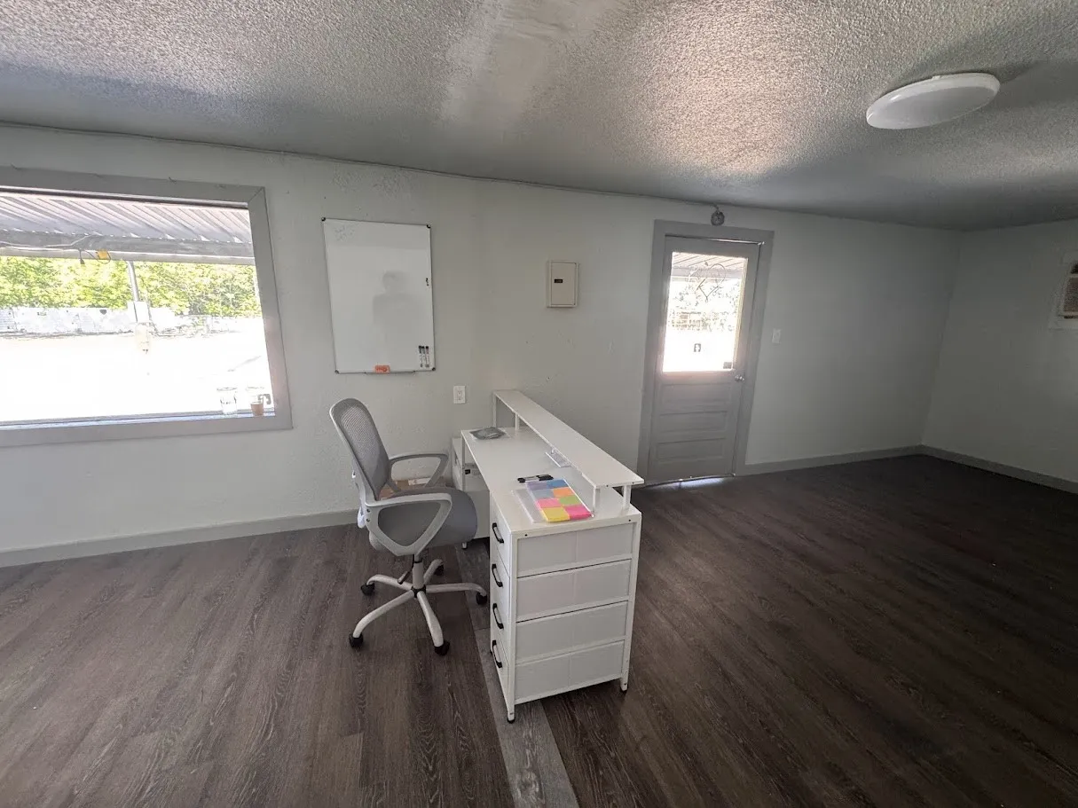 Retail For Sale in Palo Pinto County , 1500 S Oak Avenue, Mineral Wells, Texas 76067, 0, 0, Garage spaces, 0 Sqft, built in 1964, mls#21348184, Real Estate Agent in Mineral Wells, Homes For Sale in Palo Pinto county, Homes For Sale in Mineral Wells, Realtor in Mineral Wells Texas, Real Estate Brokerage Independent Realty Texas, Luminita Cordes Realtor