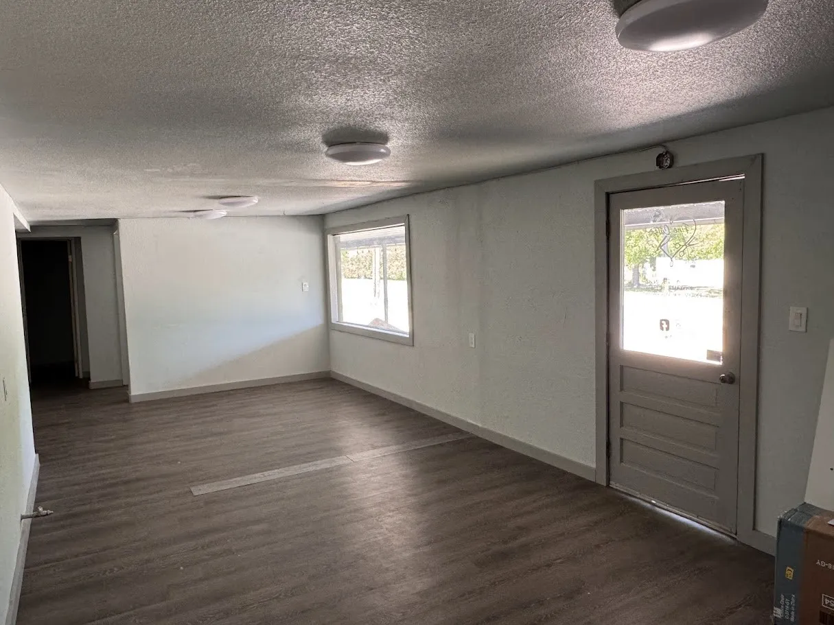 Retail For Sale in Palo Pinto County , 1500 S Oak Avenue, Mineral Wells, Texas 76067, 0, 0, Garage spaces, 0 Sqft, built in 1964, mls#21348184, Real Estate Agent in Mineral Wells, Homes For Sale in Palo Pinto county, Homes For Sale in Mineral Wells, Realtor in Mineral Wells Texas, Real Estate Brokerage Independent Realty Texas, Luminita Cordes Realtor