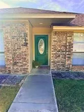 Single Family Residence For Rent in Dallas County , 813 Leslie Lane, Coppell, Texas 75019, 3 Bedroom, 2 Bathroom, Garage spaces, 1,637 Sqft, built in 1983, mls#21351750, Real Estate Agent in Coppell, Homes For Rent in Dallas county, Homes For Rent in Coppell, Realtor in Coppell Texas, Real Estate Brokerage Independent Realty Texas, Luminita Cordes Realtor