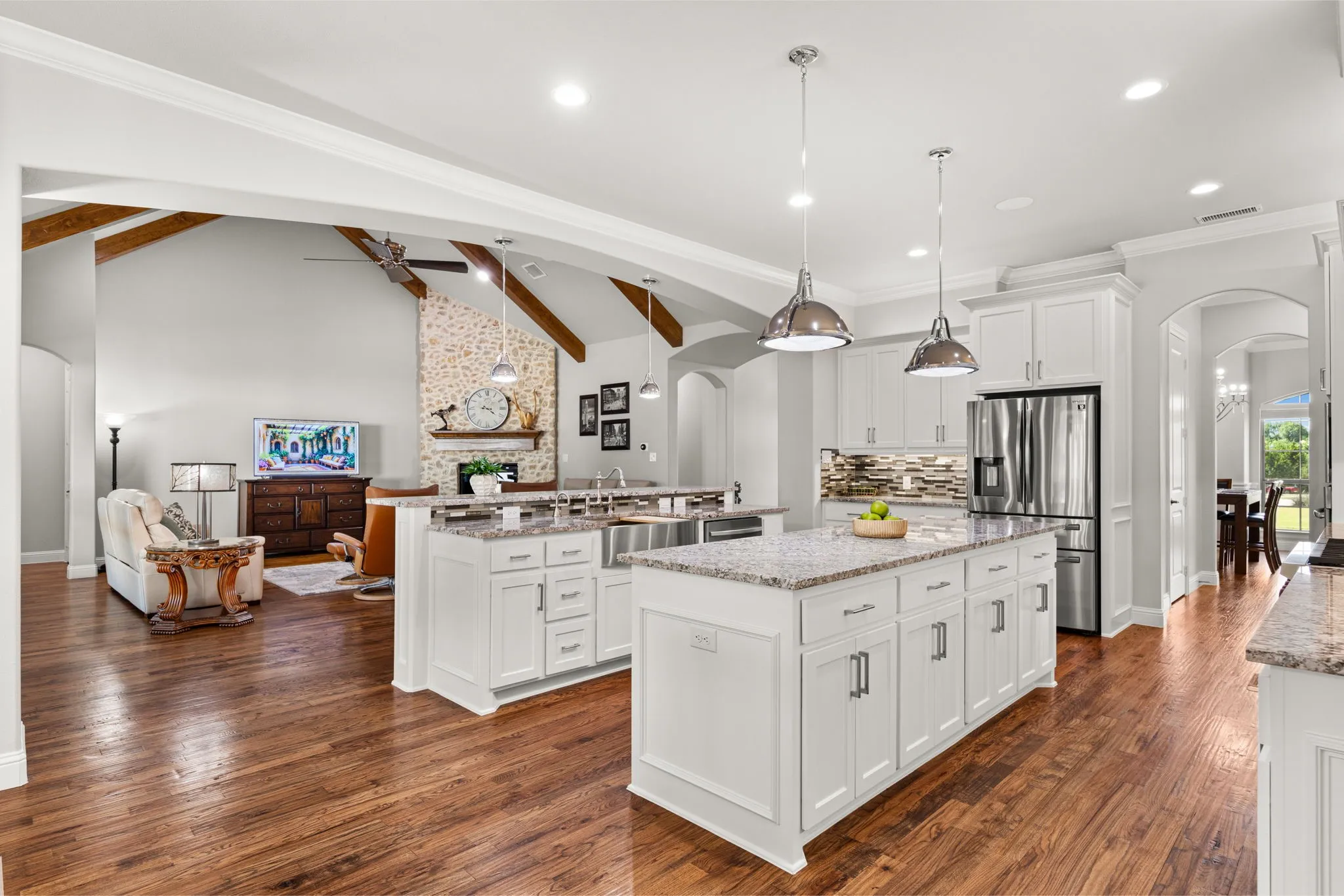 Single Family Residence For Sale in Ellis County , 2971 American Sparrow Drive, Midlothian, Texas 76065, 4 Bedroom, 4 Bathroom, 7 Garage spaces, 4,567 Sqft, built in 2015, mls#21347787, Real Estate Agent in Midlothian, Homes For Sale in Ellis county, Homes For Sale in Midlothian, Realtor in Midlothian Texas, Real Estate Brokerage Independent Realty Texas, Luminita Cordes Realtor