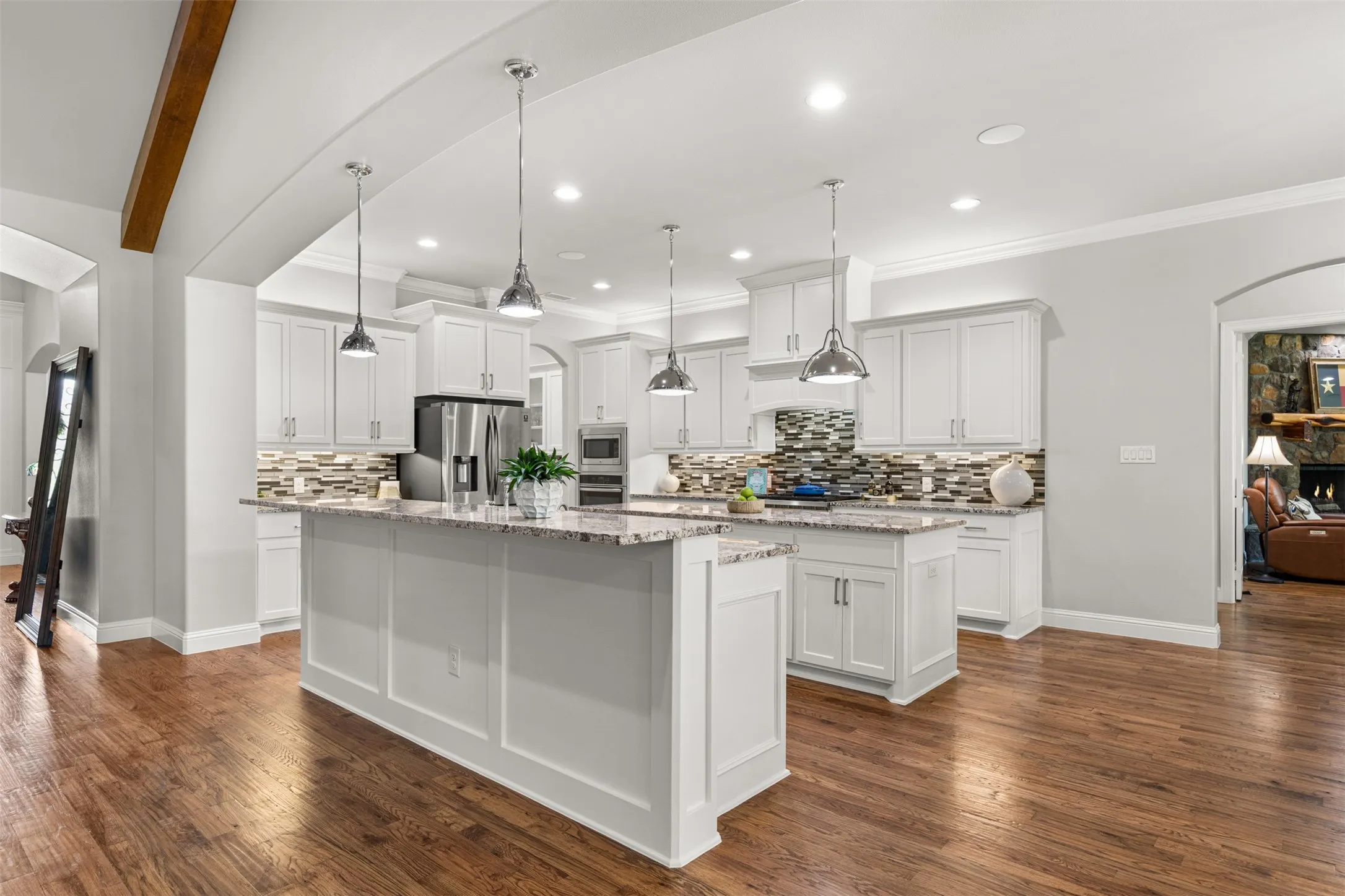 Single Family Residence For Sale in Ellis County , 2971 American Sparrow Drive, Midlothian, Texas 76065, 4 Bedroom, 4 Bathroom, 7 Garage spaces, 4,567 Sqft, built in 2015, mls#21347787, Real Estate Agent in Midlothian, Homes For Sale in Ellis county, Homes For Sale in Midlothian, Realtor in Midlothian Texas, Real Estate Brokerage Independent Realty Texas, Luminita Cordes Realtor