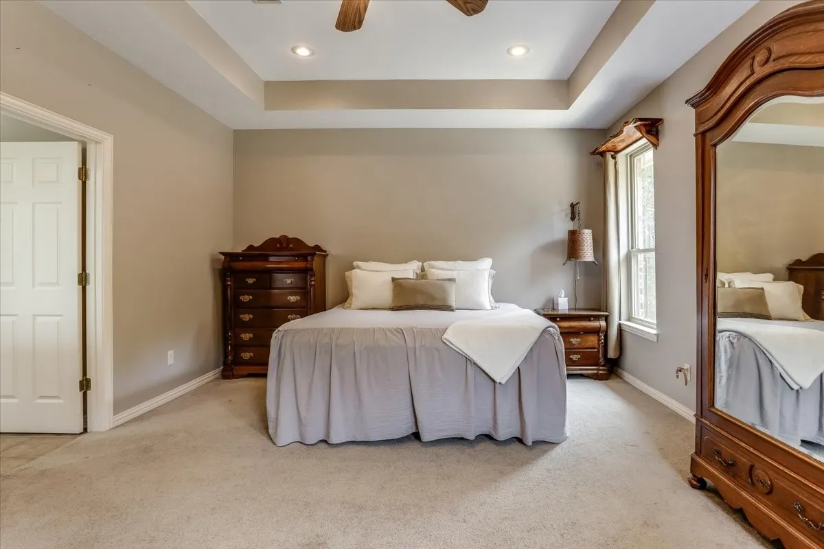 Single Family Residence For Sale in Hunt County , 4012 Chelsea Way, Caddo Mills, Texas 75135, 4 Bedroom, 3 Bathroom, 2 Garage spaces, 2,848 Sqft, built in 2005, mls#21351974, Real Estate Agent in Caddo Mills, Homes For Sale in Hunt county, Homes For Sale in Caddo Mills, Realtor in Caddo Mills Texas, Real Estate Brokerage Independent Realty Texas, Luminita Cordes Realtor