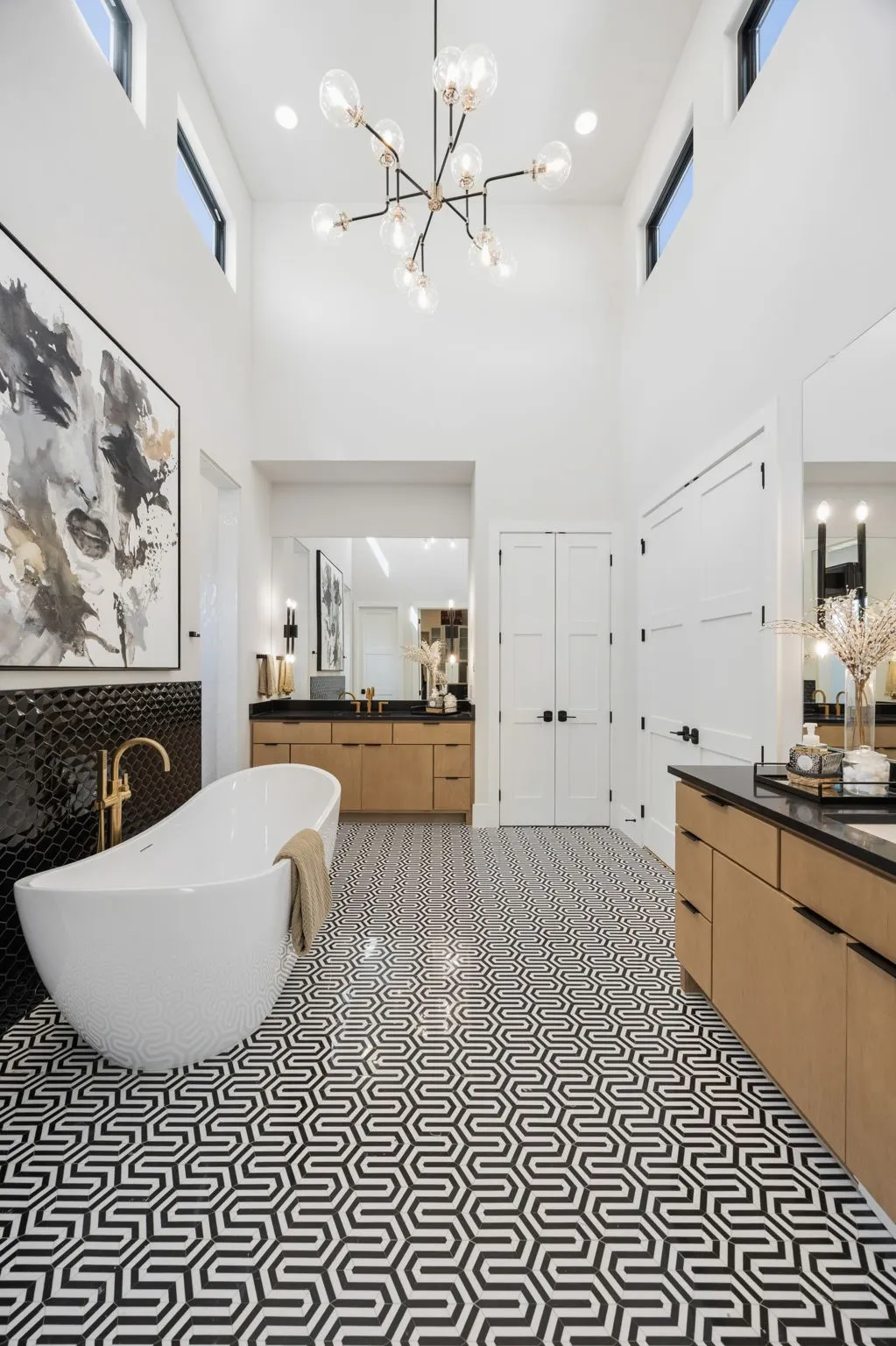 Black and white geometric marble floors
