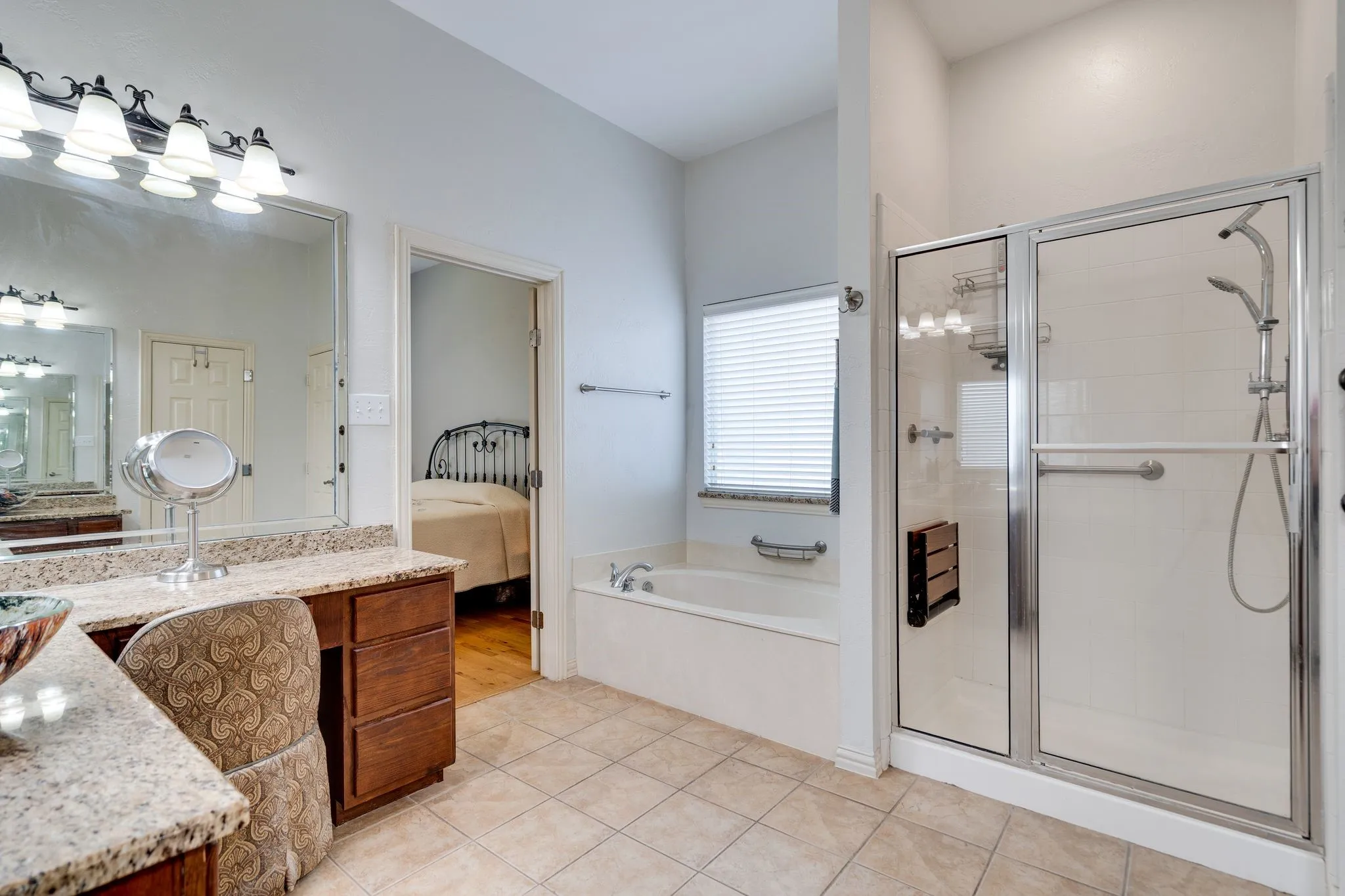 Single Family Residence For Sale in Denton County , 4403 Grassy Glen Drive, Corinth, Texas 76208, 4 Bedroom, 2 Bathroom, 2 Garage spaces, 2,250 Sqft, built in 2004, mls#21353002, Real Estate Agent in Corinth, Homes For Sale in Denton county, Homes For Sale in Corinth, Realtor in Corinth Texas, Real Estate Brokerage Independent Realty Texas, Luminita Cordes Realtor
