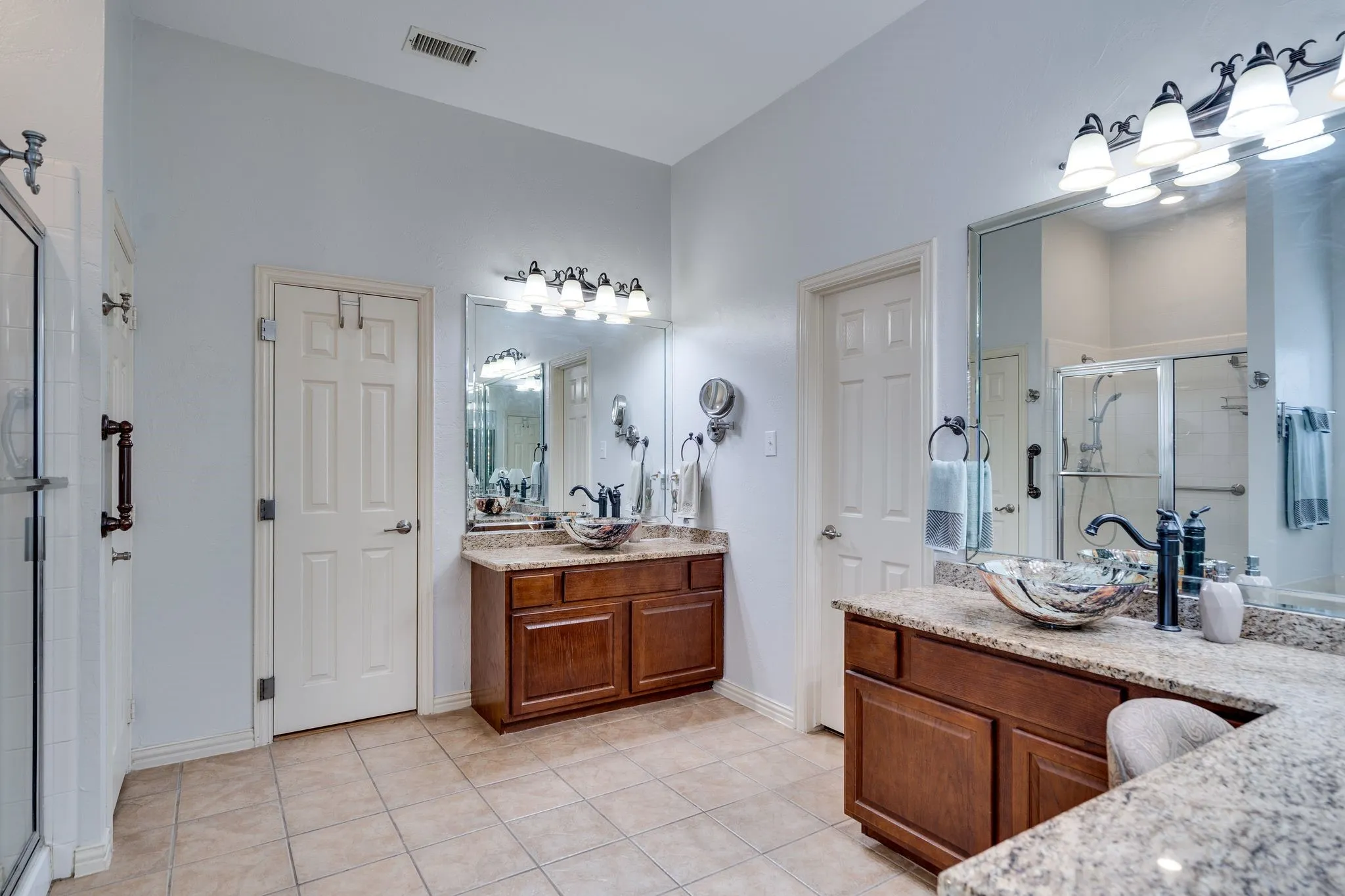 Single Family Residence For Sale in Denton County , 4403 Grassy Glen Drive, Corinth, Texas 76208, 4 Bedroom, 2 Bathroom, 2 Garage spaces, 2,250 Sqft, built in 2004, mls#21353002, Real Estate Agent in Corinth, Homes For Sale in Denton county, Homes For Sale in Corinth, Realtor in Corinth Texas, Real Estate Brokerage Independent Realty Texas, Luminita Cordes Realtor