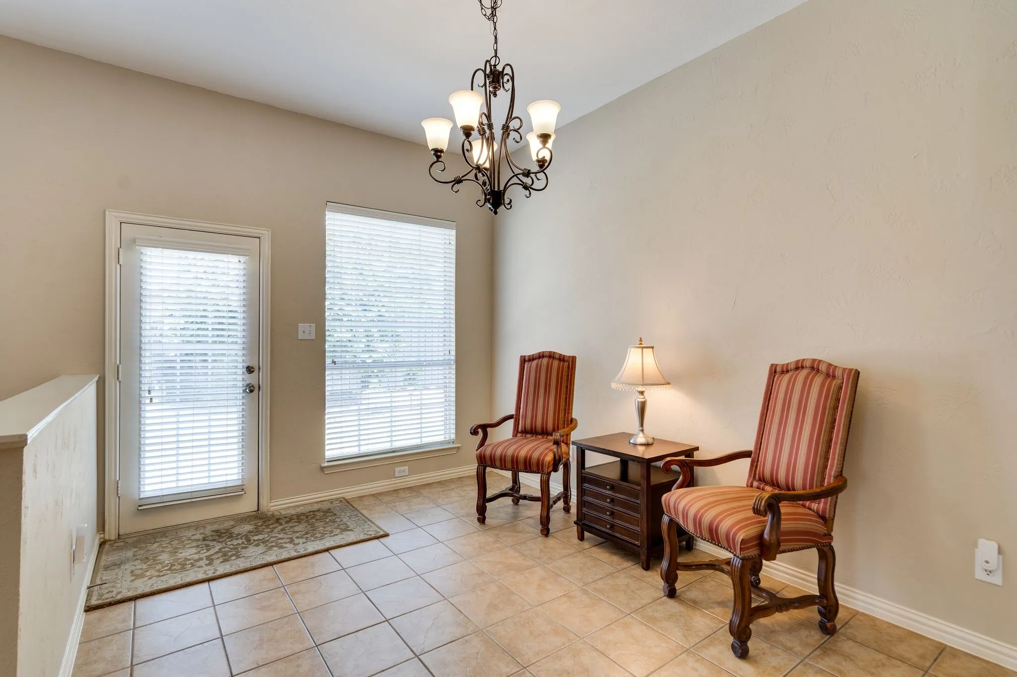 Single Family Residence For Sale in Denton County , 4403 Grassy Glen Drive, Corinth, Texas 76208, 4 Bedroom, 2 Bathroom, 2 Garage spaces, 2,250 Sqft, built in 2004, mls#21353002, Real Estate Agent in Corinth, Homes For Sale in Denton county, Homes For Sale in Corinth, Realtor in Corinth Texas, Real Estate Brokerage Independent Realty Texas, Luminita Cordes Realtor