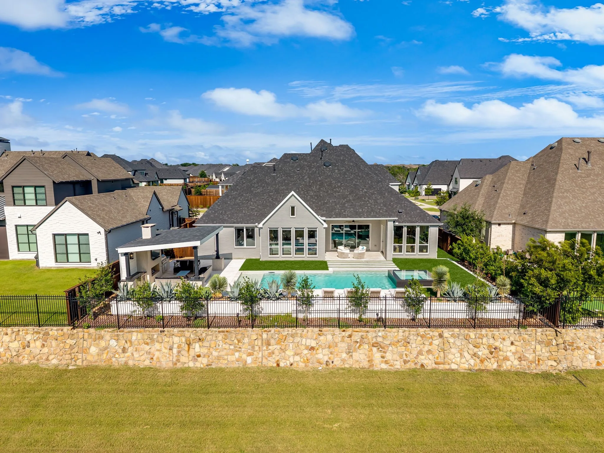 Single Family Residence For Sale in Denton County , 520 Rock Barn Drive, Prosper, Texas 75078, 4 Bedroom, 5 Bathroom, 4 Garage spaces, 4,836 Sqft, built in 2022, mls#21352632, Real Estate Agent in Prosper, Homes For Sale in Denton county, Homes For Sale in Prosper, Realtor in Prosper Texas, Real Estate Brokerage Independent Realty Texas, Luminita Cordes Realtor
