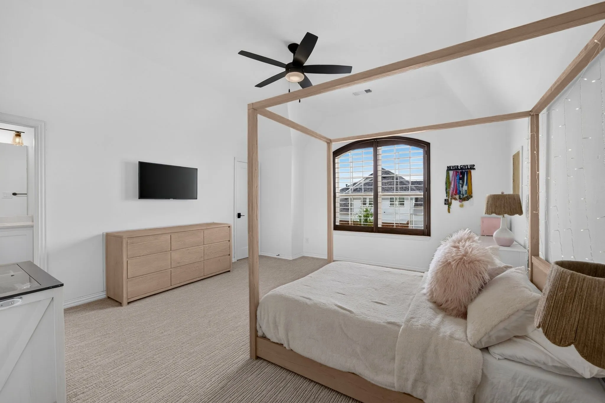 Bedroom 3 with ensuite bath (upstairs)
