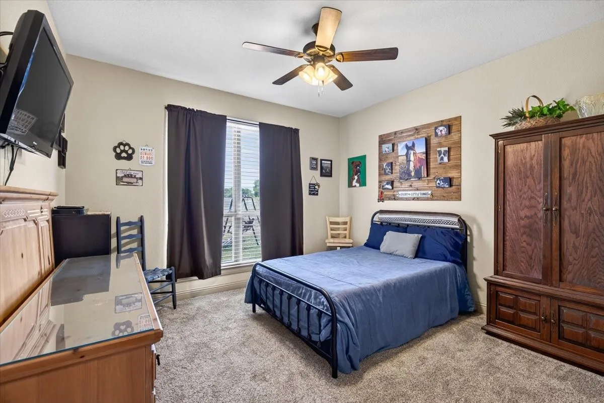 Single Family Residence For Sale in Kaufman County , 5570 Fm 987, Kaufman, Texas 75142, 3 Bedroom, 2 Bathroom, Garage spaces, 1,835 Sqft, built in 2015, mls#21350953, Real Estate Agent in Kaufman, Homes For Sale in Kaufman county, Homes For Sale in Kaufman, Realtor in Kaufman Texas, Real Estate Brokerage Independent Realty Texas, Luminita Cordes Realtor