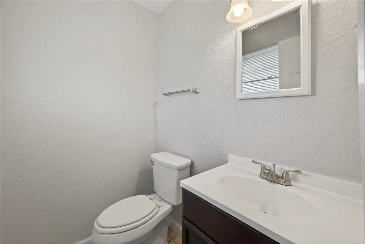 Single Family Residence For Sale in Dallas County , 3250 Pacesetter Drive, Dallas, Texas 75241, 3 Bedroom, 2 Bathroom, 1 Garage spaces, 890 Sqft, built in 1973, mls#21351372, Real Estate Agent in Dallas, Homes For Sale in Dallas county, Homes For Sale in Dallas, Realtor in Dallas Texas, Real Estate Brokerage Independent Realty Texas, Luminita Cordes Realtor