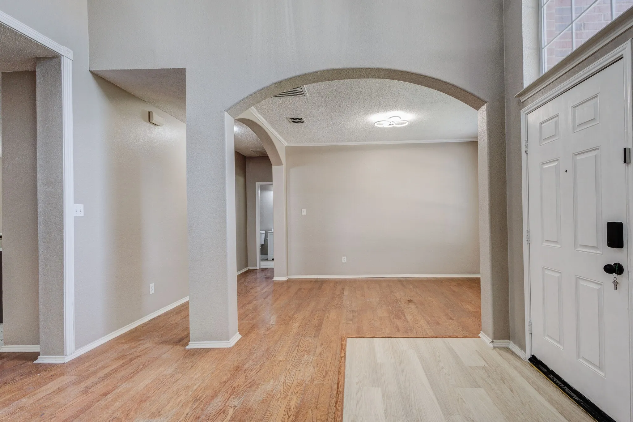 Single Family Residence For Rent in Collin County , 7081 Chinquapin Drive, Frisco, Texas 75033, 5 Bedroom, 3 Bathroom, 2 Garage spaces, 2,684 Sqft, built in 2001, mls#21347973, Real Estate Agent in Frisco, Homes For Rent in Collin county, Homes For Rent in Frisco, Realtor in Frisco Texas, Real Estate Brokerage Independent Realty Texas, Luminita Cordes Realtor