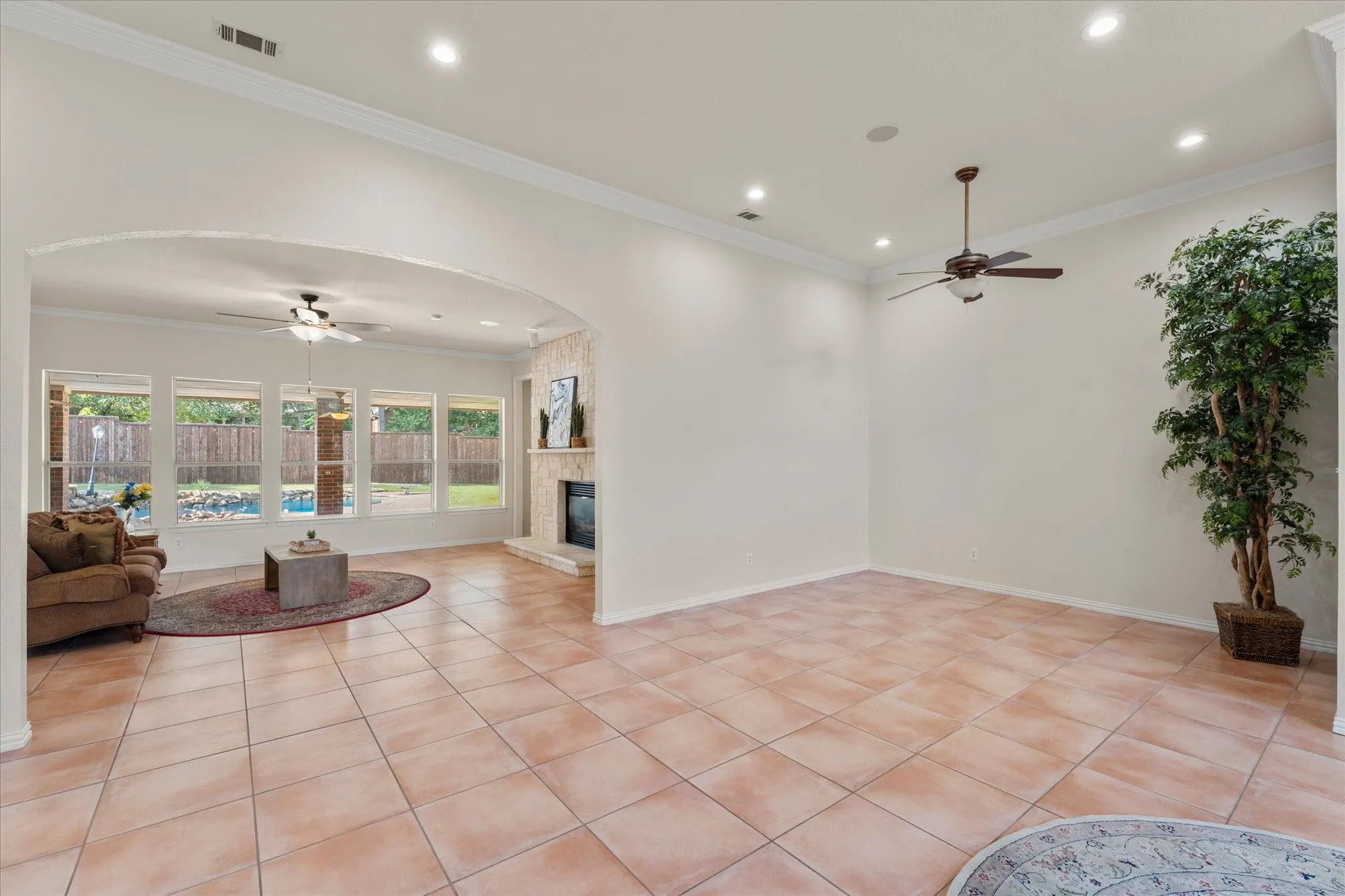 Single Family Residence For Sale in Denton County , 2508 Russwood Drive, Flower Mound, Texas 75028, 5 Bedroom, 3 Bathroom, 3 Garage spaces, 3,023 Sqft, built in 1997, mls#21353229, Real Estate Agent in Flower Mound, Homes For Sale in Denton county, Homes For Sale in Flower Mound, Realtor in Flower Mound Texas, Real Estate Brokerage Independent Realty Texas, Luminita Cordes Realtor