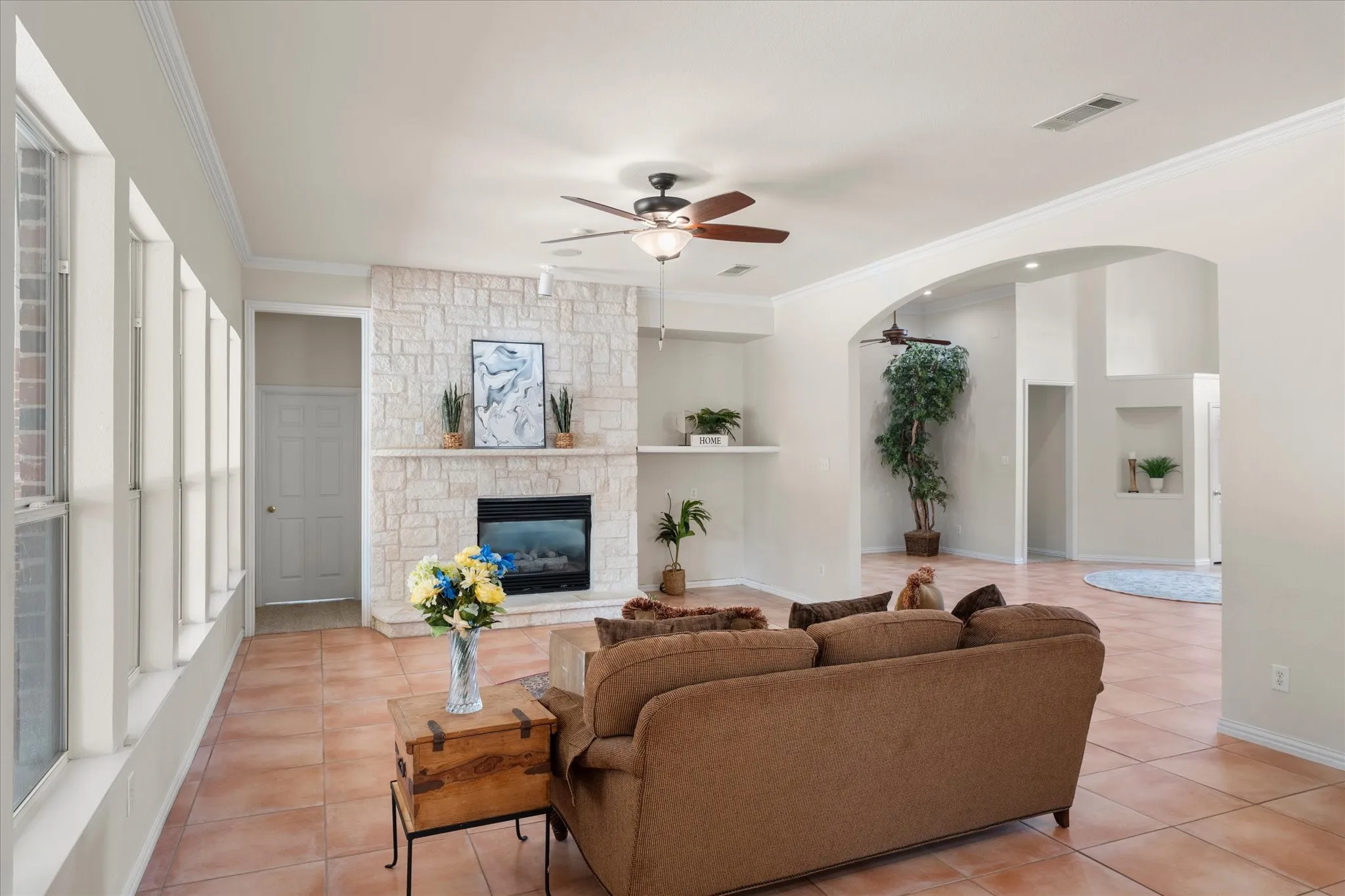 Single Family Residence For Sale in Denton County , 2508 Russwood Drive, Flower Mound, Texas 75028, 5 Bedroom, 3 Bathroom, 3 Garage spaces, 3,023 Sqft, built in 1997, mls#21353229, Real Estate Agent in Flower Mound, Homes For Sale in Denton county, Homes For Sale in Flower Mound, Realtor in Flower Mound Texas, Real Estate Brokerage Independent Realty Texas, Luminita Cordes Realtor