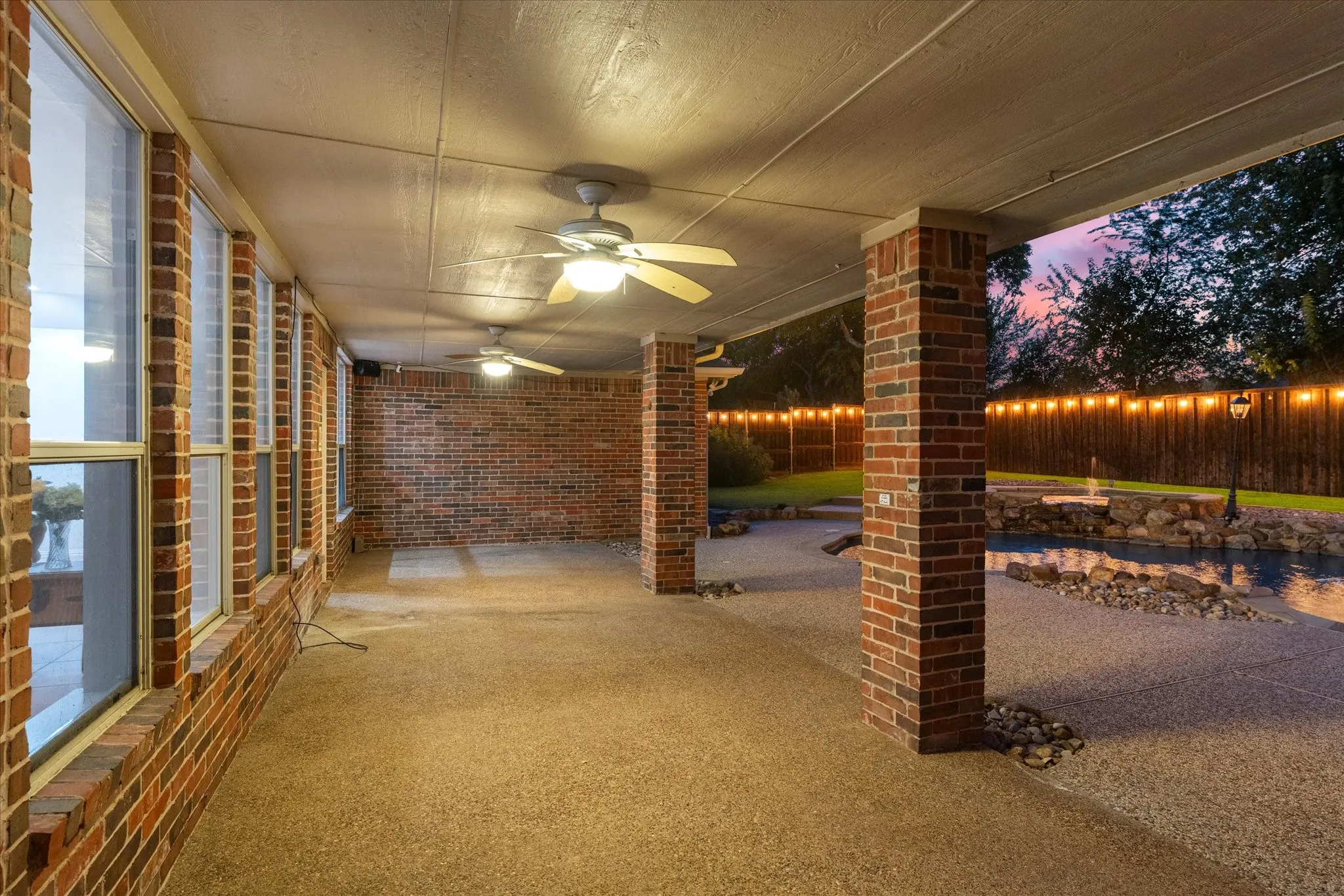 Single Family Residence For Sale in Denton County , 2508 Russwood Drive, Flower Mound, Texas 75028, 5 Bedroom, 3 Bathroom, 3 Garage spaces, 3,023 Sqft, built in 1997, mls#21353229, Real Estate Agent in Flower Mound, Homes For Sale in Denton county, Homes For Sale in Flower Mound, Realtor in Flower Mound Texas, Real Estate Brokerage Independent Realty Texas, Luminita Cordes Realtor