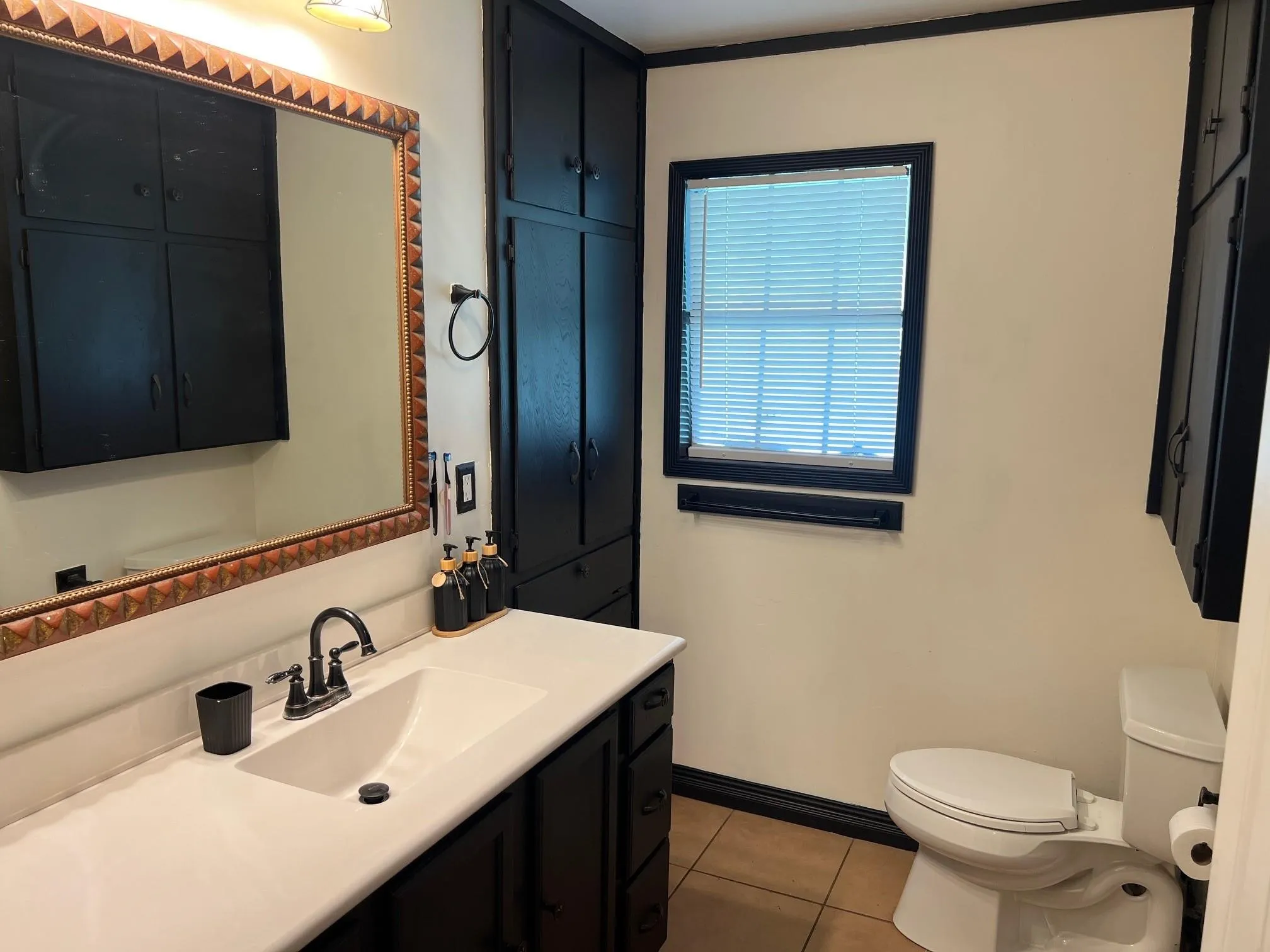 Single Family Residence For Sale in Johnson County , 8345 County Road 205, Grandview, Texas 76050, 4 Bedroom, 2 Bathroom, 3 Garage spaces, 1,817 Sqft, built in 1950, mls#21349021, Real Estate Agent in Grandview, Homes For Sale in Johnson county, Homes For Sale in Grandview, Realtor in Grandview Texas, Real Estate Brokerage Independent Realty Texas, Luminita Cordes Realtor