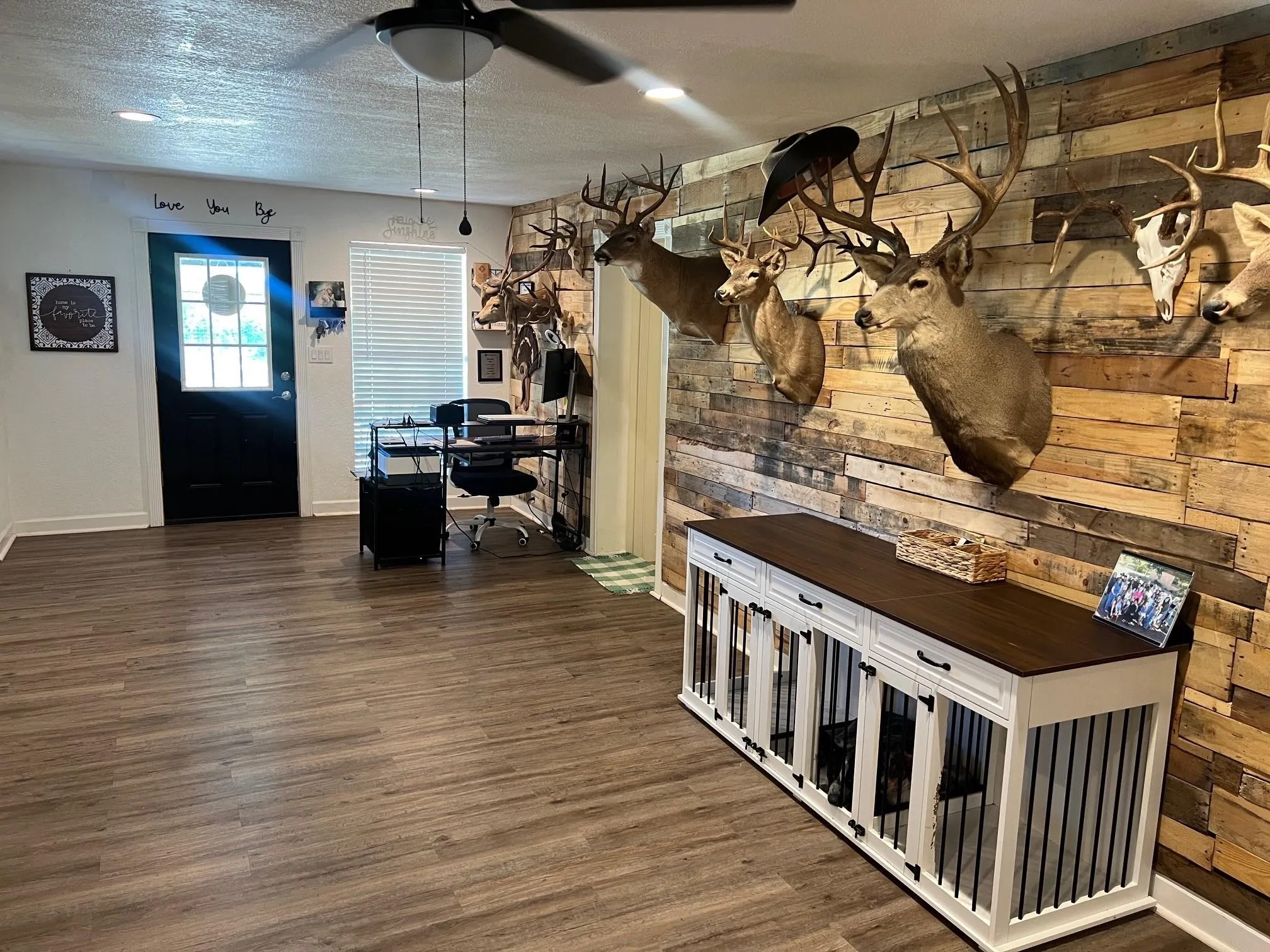 Single Family Residence For Sale in Johnson County , 8345 County Road 205, Grandview, Texas 76050, 4 Bedroom, 2 Bathroom, 3 Garage spaces, 1,817 Sqft, built in 1950, mls#21349021, Real Estate Agent in Grandview, Homes For Sale in Johnson county, Homes For Sale in Grandview, Realtor in Grandview Texas, Real Estate Brokerage Independent Realty Texas, Luminita Cordes Realtor