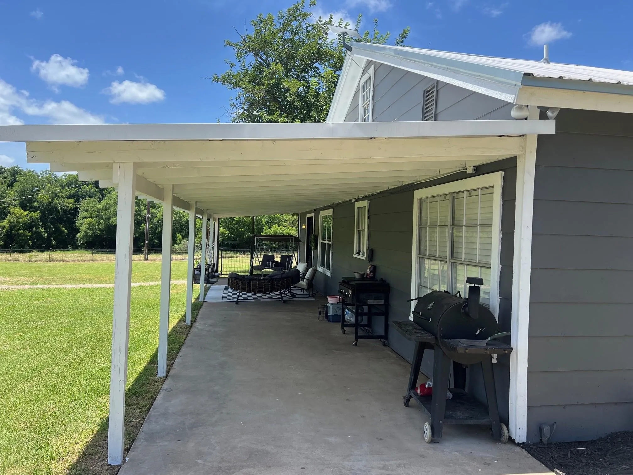 Single Family Residence For Sale in Johnson County , 8345 County Road 205, Grandview, Texas 76050, 4 Bedroom, 2 Bathroom, 3 Garage spaces, 1,817 Sqft, built in 1950, mls#21349021, Real Estate Agent in Grandview, Homes For Sale in Johnson county, Homes For Sale in Grandview, Realtor in Grandview Texas, Real Estate Brokerage Independent Realty Texas, Luminita Cordes Realtor