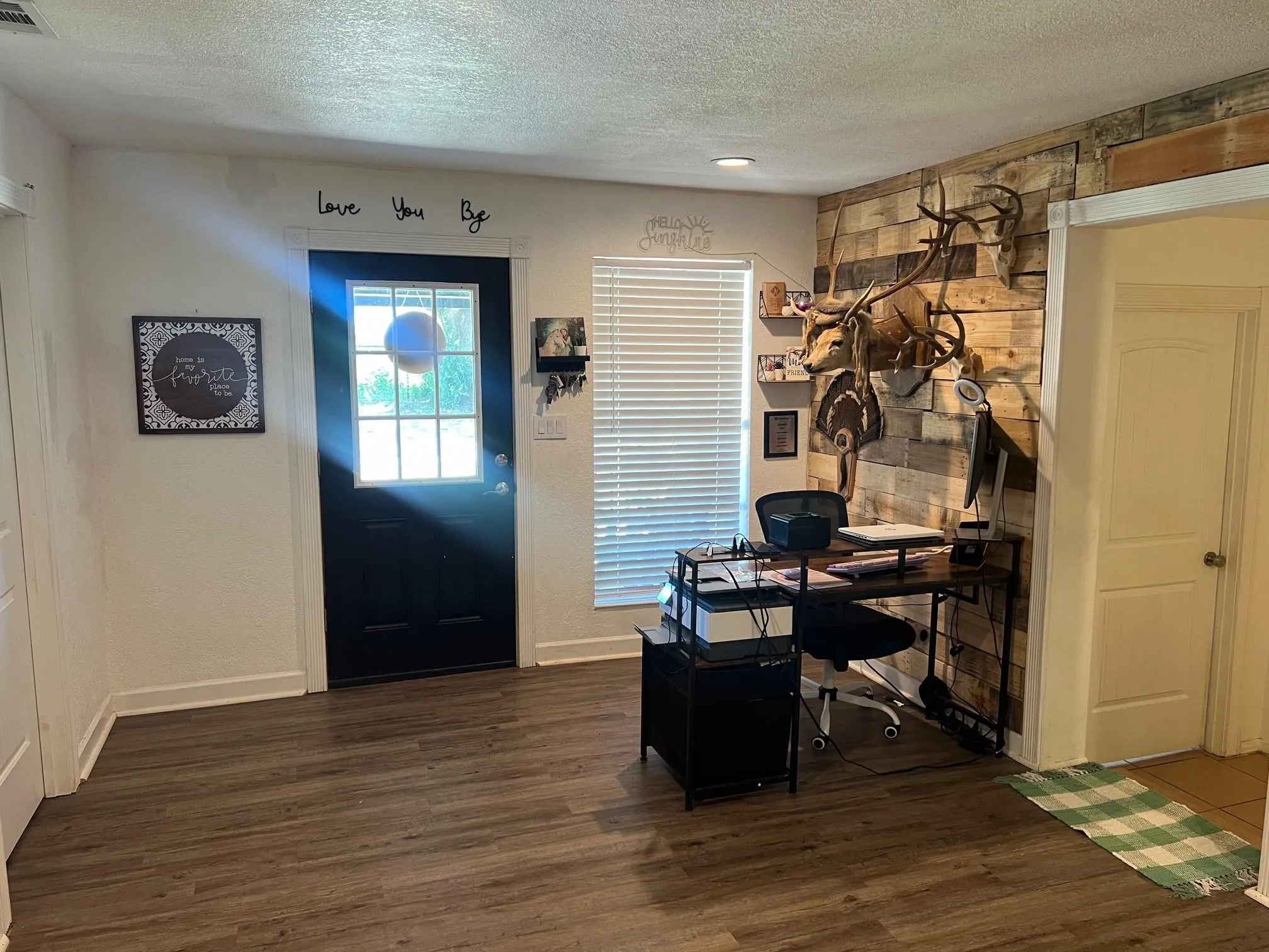 Single Family Residence For Sale in Johnson County , 8345 County Road 205, Grandview, Texas 76050, 4 Bedroom, 2 Bathroom, 3 Garage spaces, 1,817 Sqft, built in 1950, mls#21349021, Real Estate Agent in Grandview, Homes For Sale in Johnson county, Homes For Sale in Grandview, Realtor in Grandview Texas, Real Estate Brokerage Independent Realty Texas, Luminita Cordes Realtor