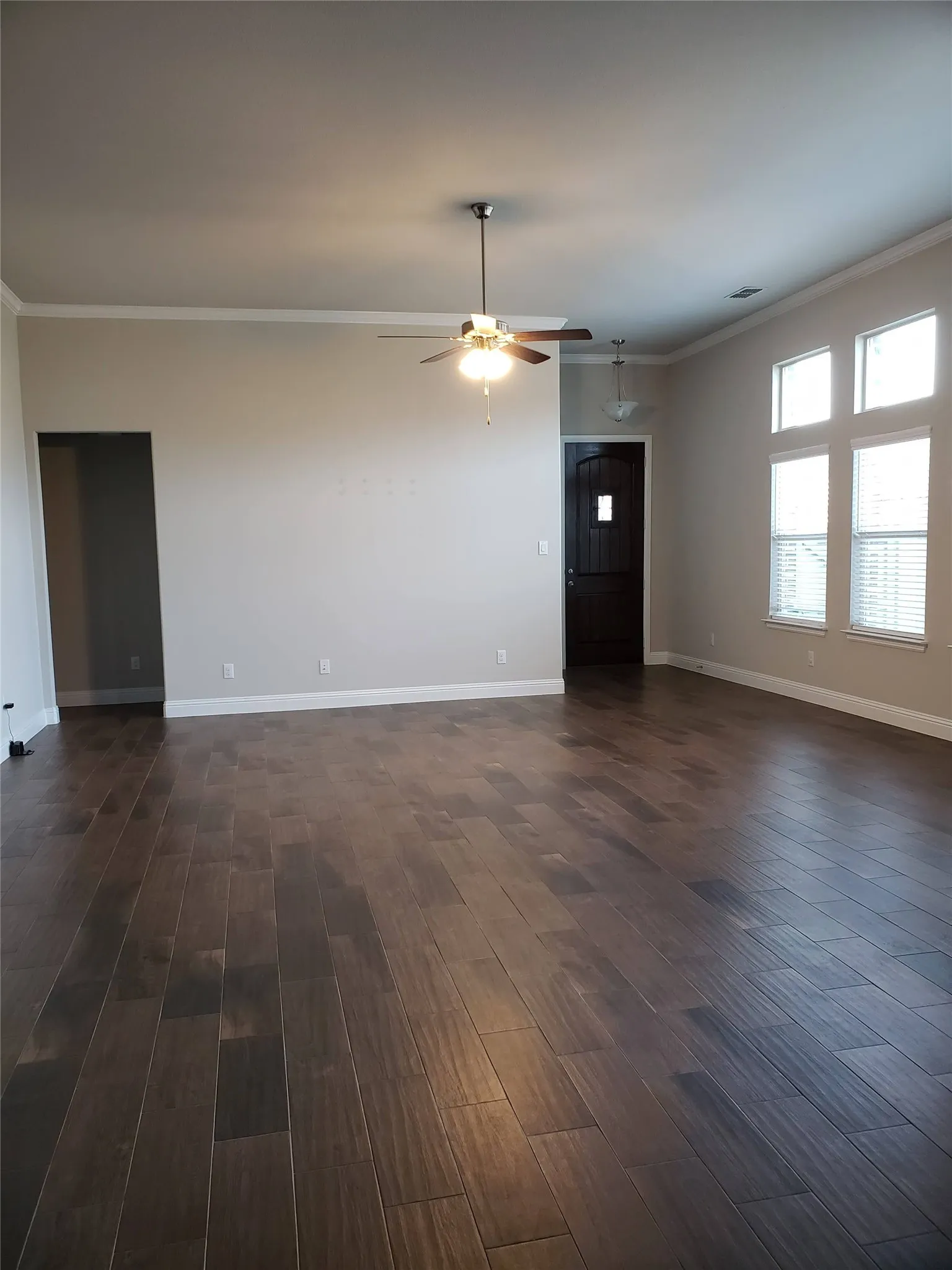 Single Family Residence For Rent in Denton County , 940 Parkside Drive, Argyle, Texas 76226, 3 Bedroom, 2 Bathroom, 2 Garage spaces, 1,832 Sqft, built in 2019, mls#21353186, Real Estate Agent in Argyle, Homes For Rent in Denton county, Homes For Rent in Argyle, Realtor in Argyle Texas, Real Estate Brokerage Independent Realty Texas, Luminita Cordes Realtor