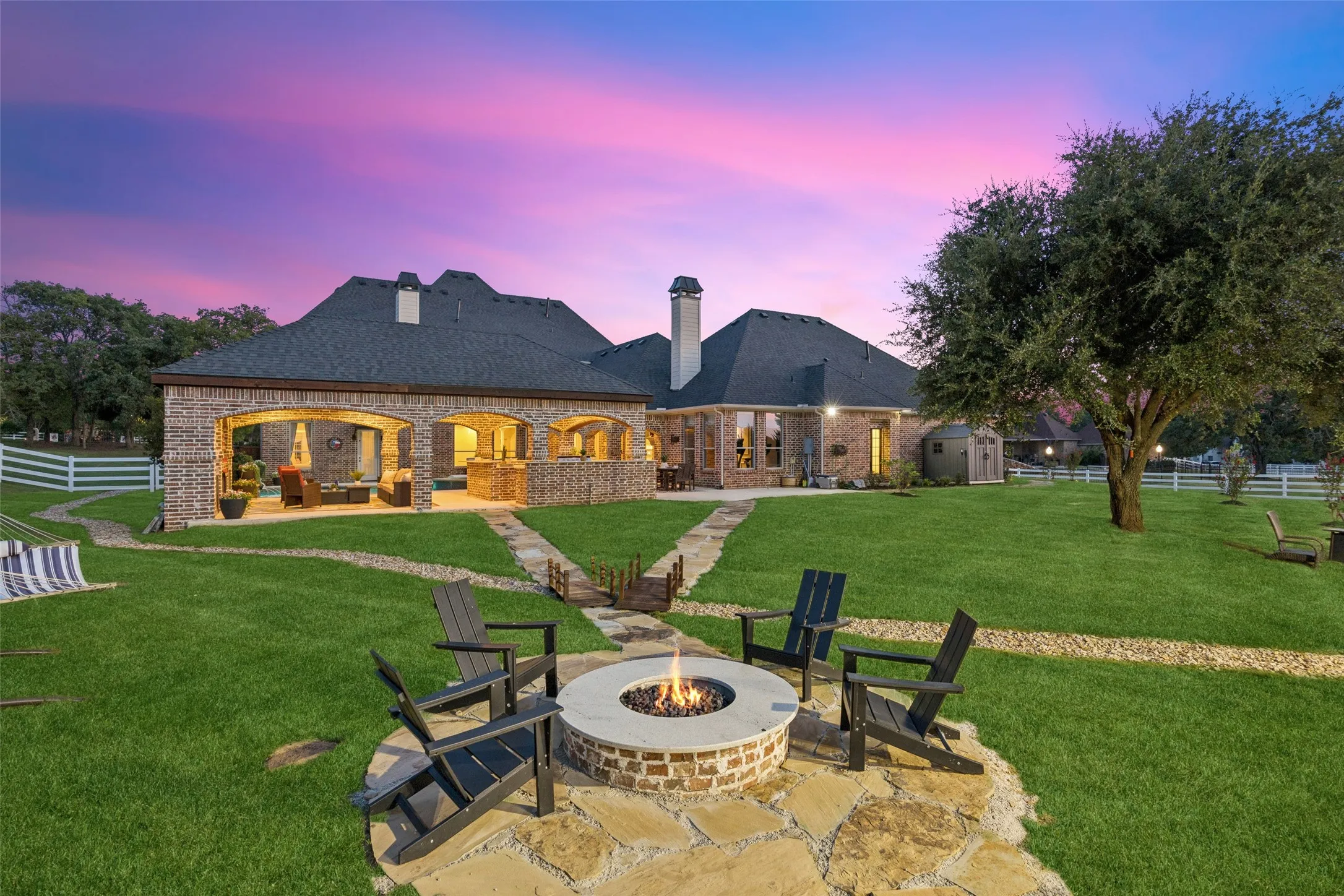 Single Family Residence For Sale in Denton County , 963 Noble Champions Way, Bartonville, Texas 76226, 6 Bedroom, 8 Bathroom, 4 Garage spaces, 7,140 Sqft, built in 2004, mls#21351999, Real Estate Agent in Bartonville, Homes For Sale in Denton county, Homes For Sale in Bartonville, Realtor in Bartonville Texas, Real Estate Brokerage Independent Realty Texas, Luminita Cordes Realtor