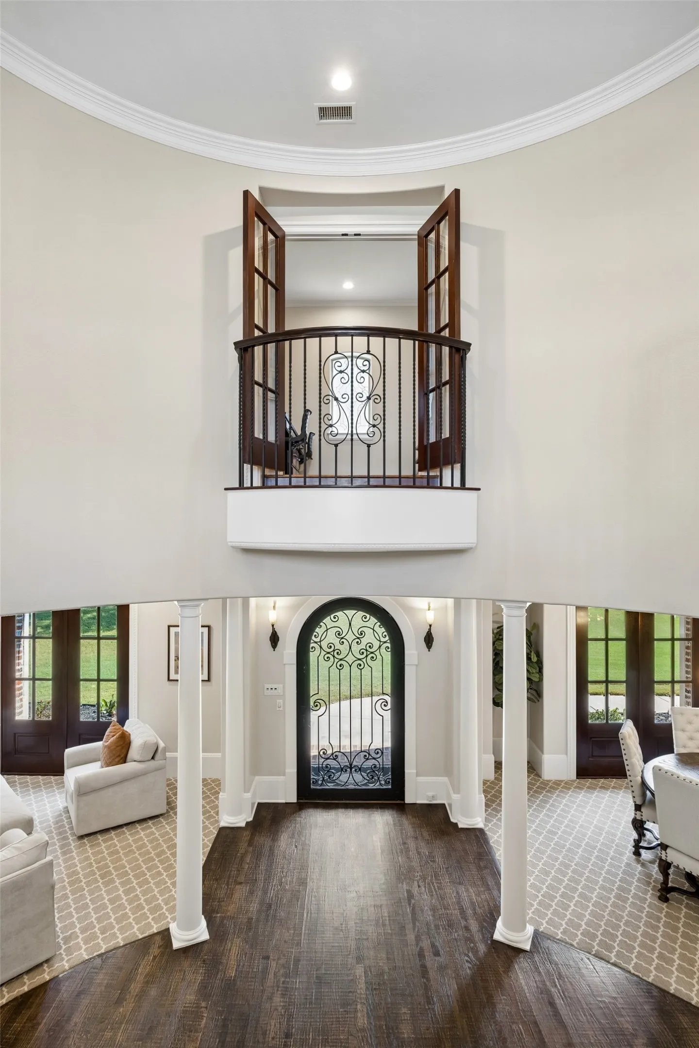 Single Family Residence For Sale in Denton County , 963 Noble Champions Way, Bartonville, Texas 76226, 6 Bedroom, 8 Bathroom, 4 Garage spaces, 7,140 Sqft, built in 2004, mls#21351999, Real Estate Agent in Bartonville, Homes For Sale in Denton county, Homes For Sale in Bartonville, Realtor in Bartonville Texas, Real Estate Brokerage Independent Realty Texas, Luminita Cordes Realtor