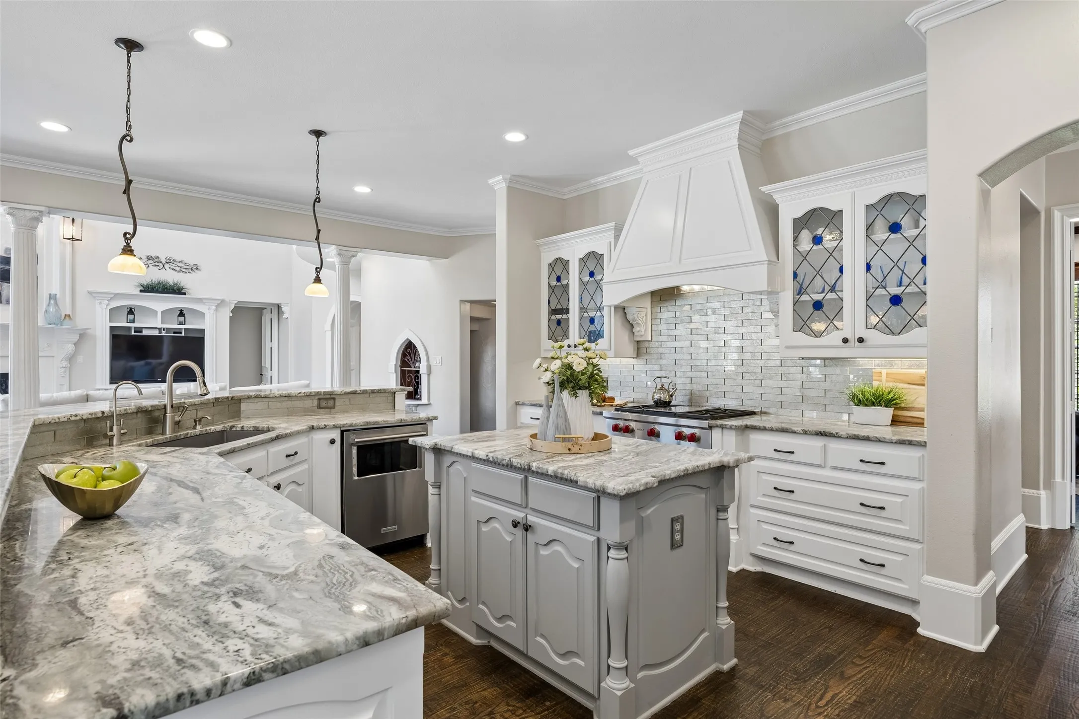 Single Family Residence For Sale in Denton County , 963 Noble Champions Way, Bartonville, Texas 76226, 6 Bedroom, 8 Bathroom, 4 Garage spaces, 7,140 Sqft, built in 2004, mls#21351999, Real Estate Agent in Bartonville, Homes For Sale in Denton county, Homes For Sale in Bartonville, Realtor in Bartonville Texas, Real Estate Brokerage Independent Realty Texas, Luminita Cordes Realtor