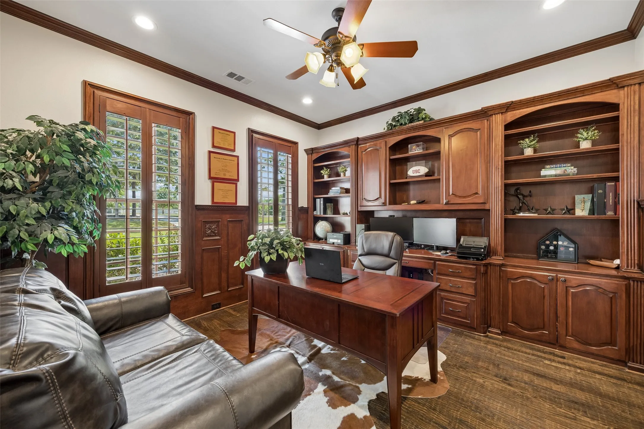 Single Family Residence For Sale in Denton County , 963 Noble Champions Way, Bartonville, Texas 76226, 6 Bedroom, 8 Bathroom, 4 Garage spaces, 7,140 Sqft, built in 2004, mls#21351999, Real Estate Agent in Bartonville, Homes For Sale in Denton county, Homes For Sale in Bartonville, Realtor in Bartonville Texas, Real Estate Brokerage Independent Realty Texas, Luminita Cordes Realtor