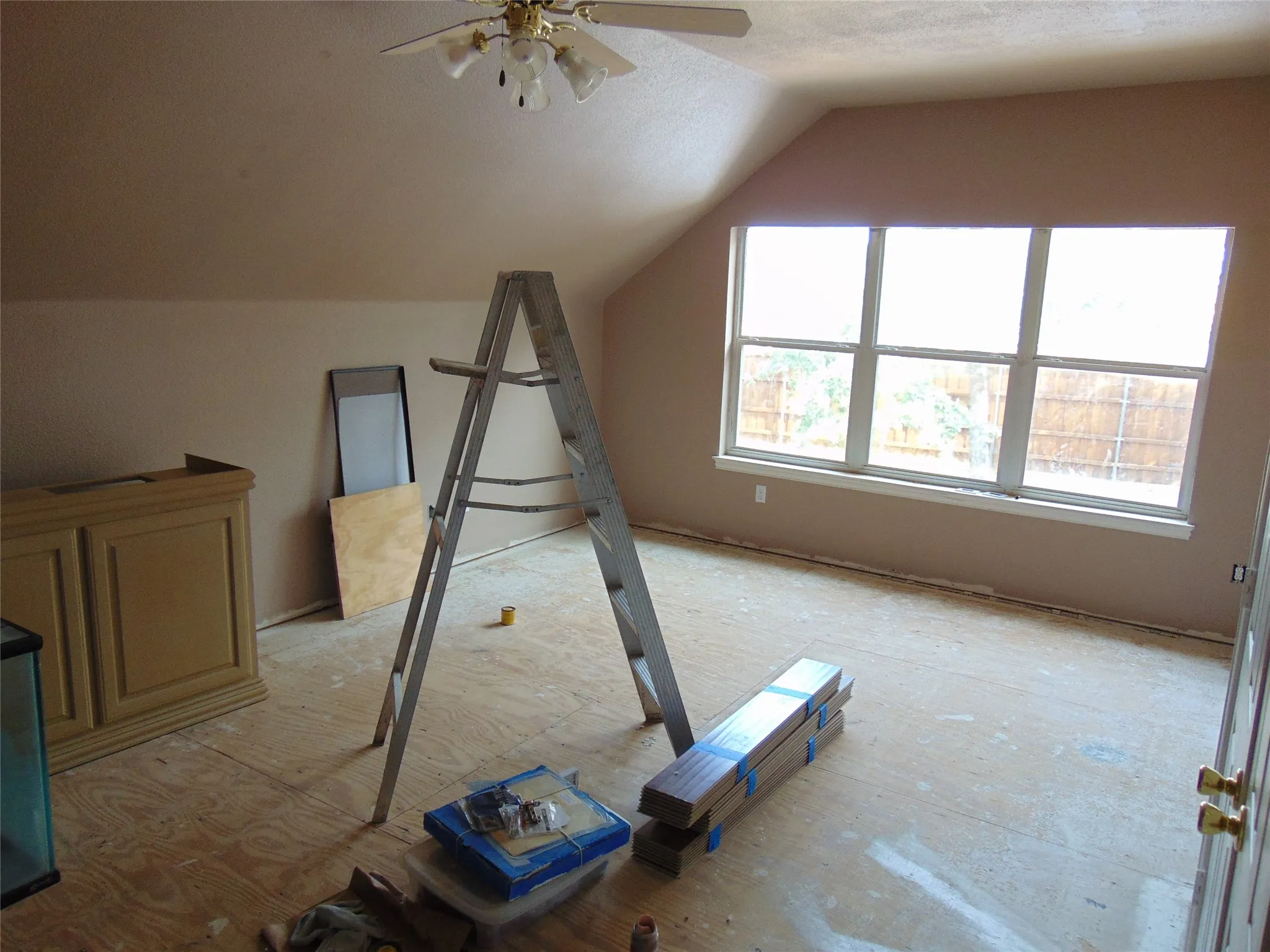 Single Family Residence For Sale in Denton County , 3401 Serendipity Hills Trail, Corinth, Texas 76210, 6 Bedroom, 4 Bathroom, 3 Garage spaces, 3,710 Sqft, built in 1997, mls#21353221, Real Estate Agent in Corinth, Homes For Sale in Denton county, Homes For Sale in Corinth, Realtor in Corinth Texas, Real Estate Brokerage Independent Realty Texas, Luminita Cordes Realtor