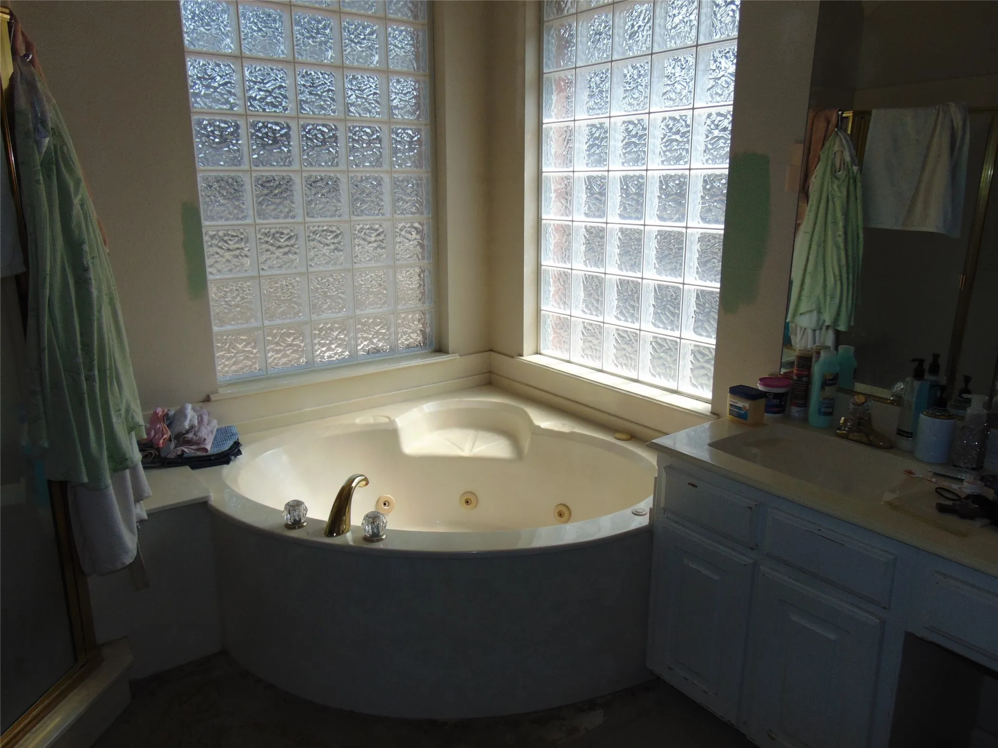 Single Family Residence For Sale in Denton County , 3401 Serendipity Hills Trail, Corinth, Texas 76210, 6 Bedroom, 4 Bathroom, 3 Garage spaces, 3,710 Sqft, built in 1997, mls#21353221, Real Estate Agent in Corinth, Homes For Sale in Denton county, Homes For Sale in Corinth, Realtor in Corinth Texas, Real Estate Brokerage Independent Realty Texas, Luminita Cordes Realtor